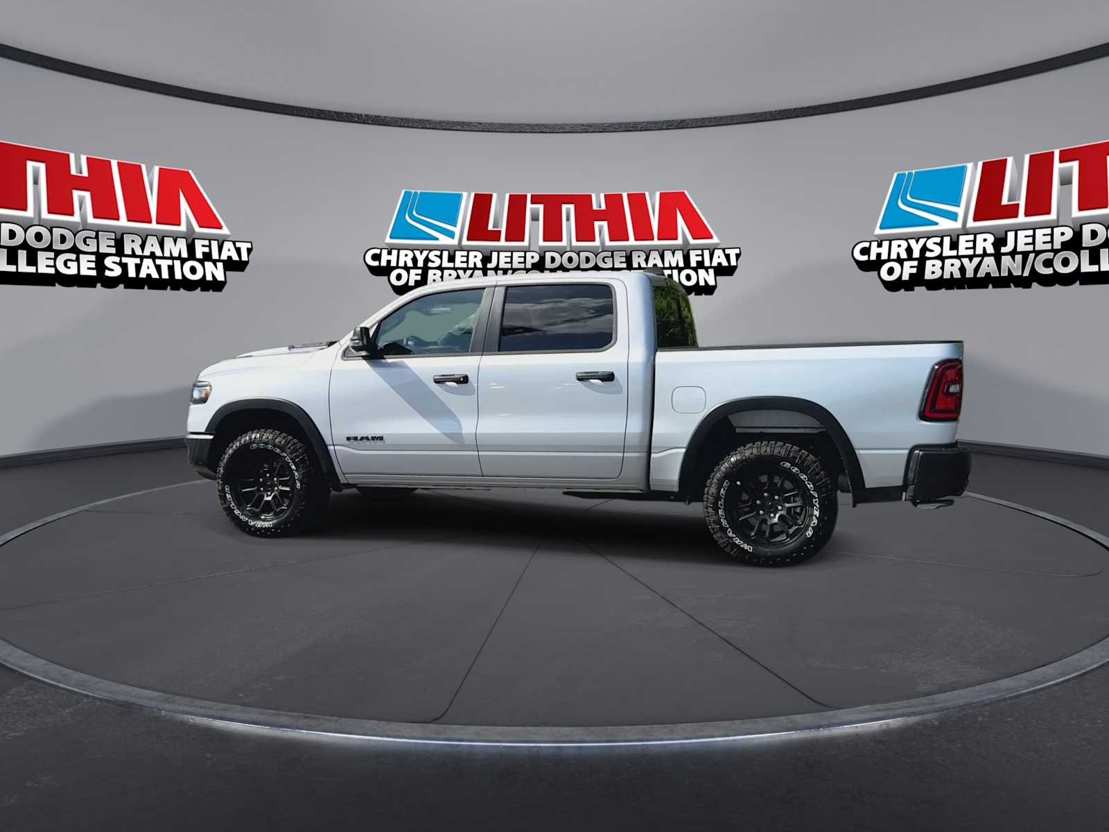 Thumbnail: 2026 RAM 1500 - 5