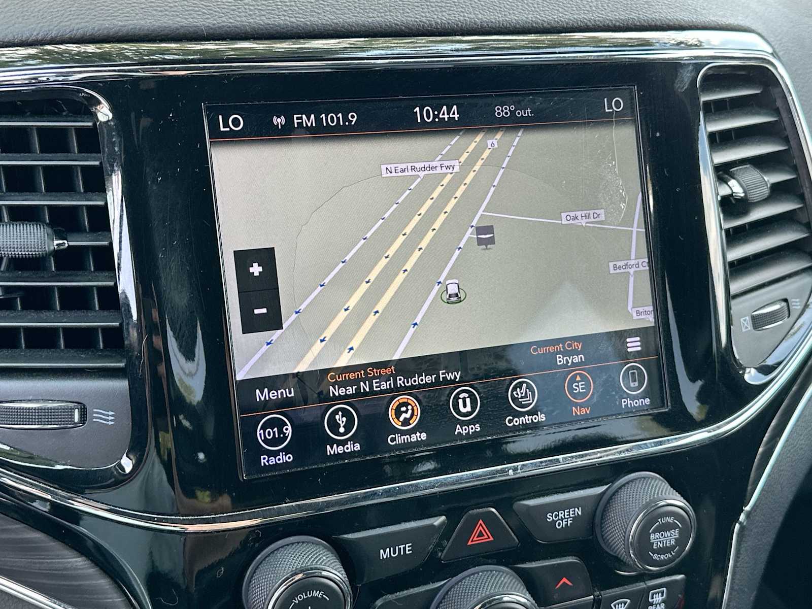 Thumbnail: 2019 Jeep Grand Cherokee - 20