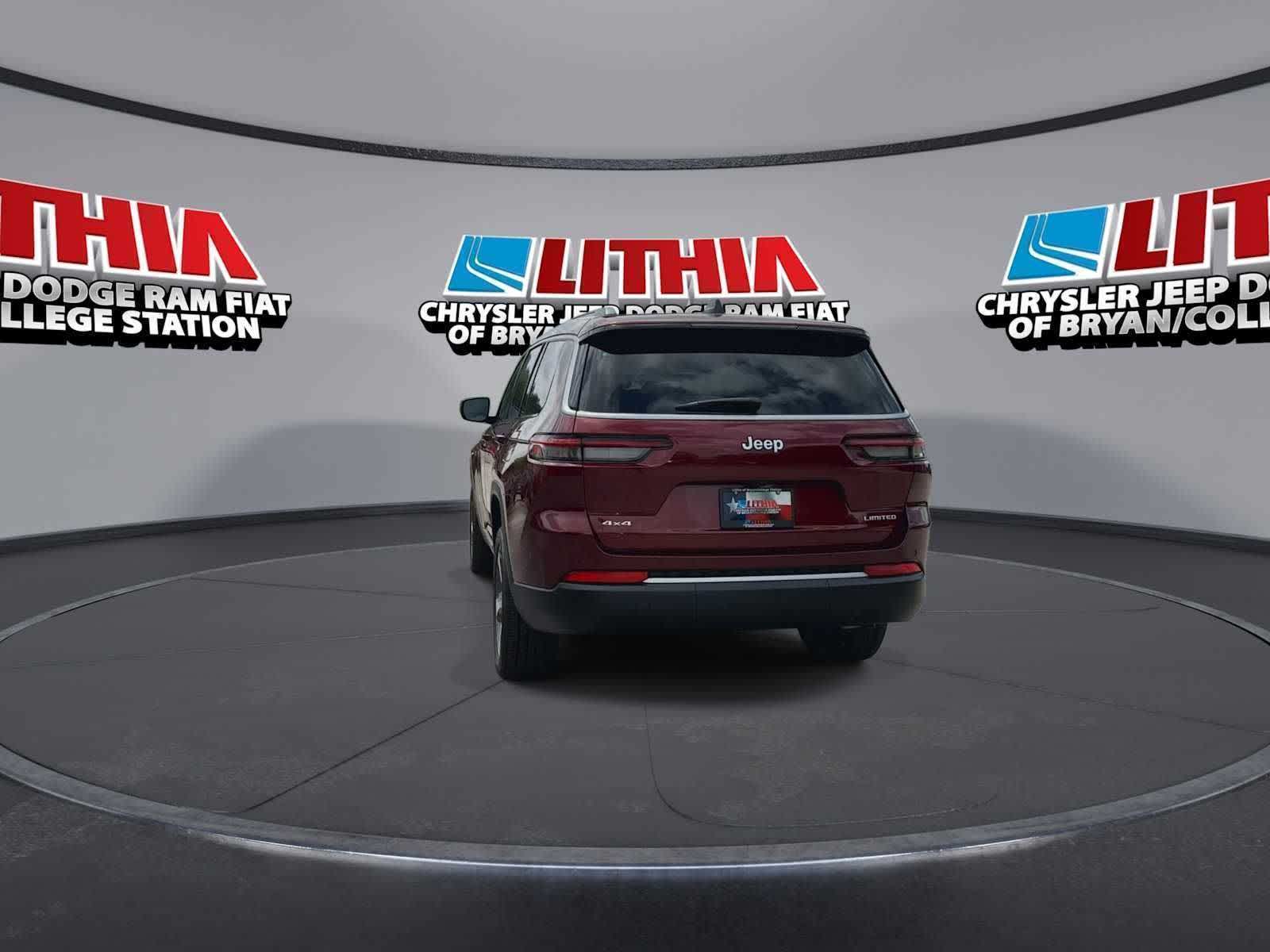 Thumbnail: 2026 Jeep Grand Cherokee - 7