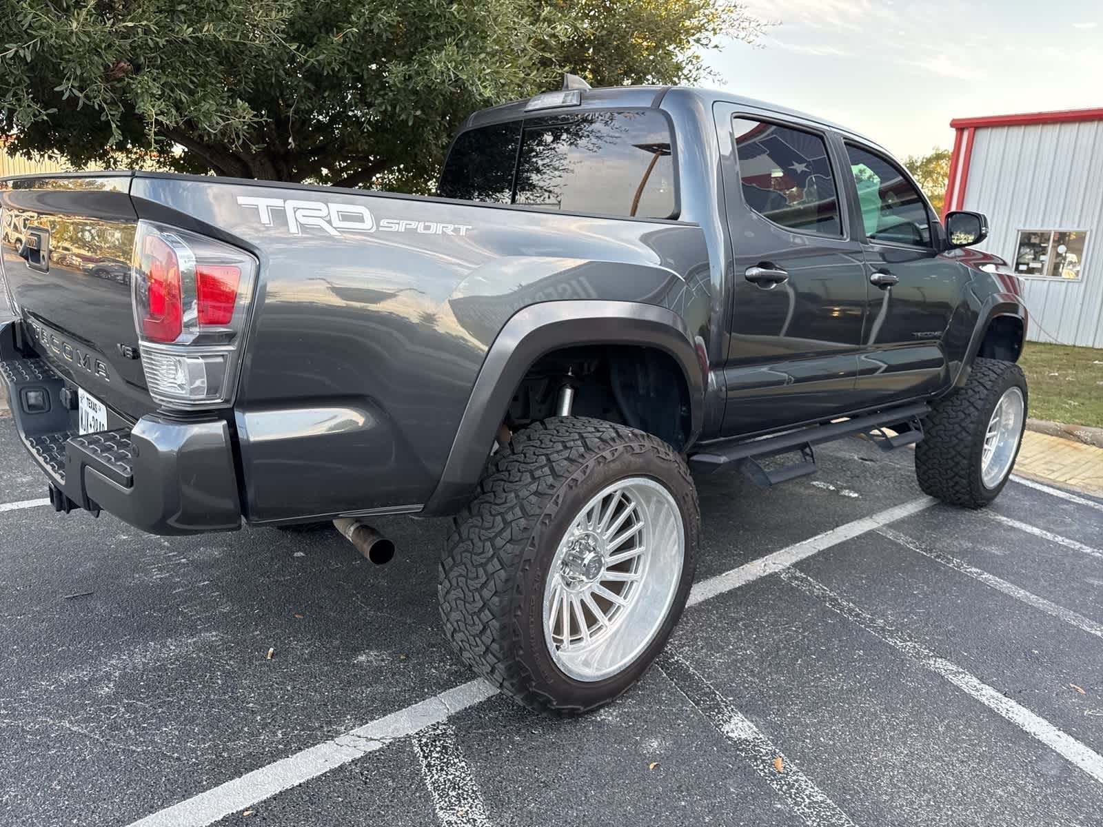 Thumbnail: 2022 Toyota Tacoma - 2