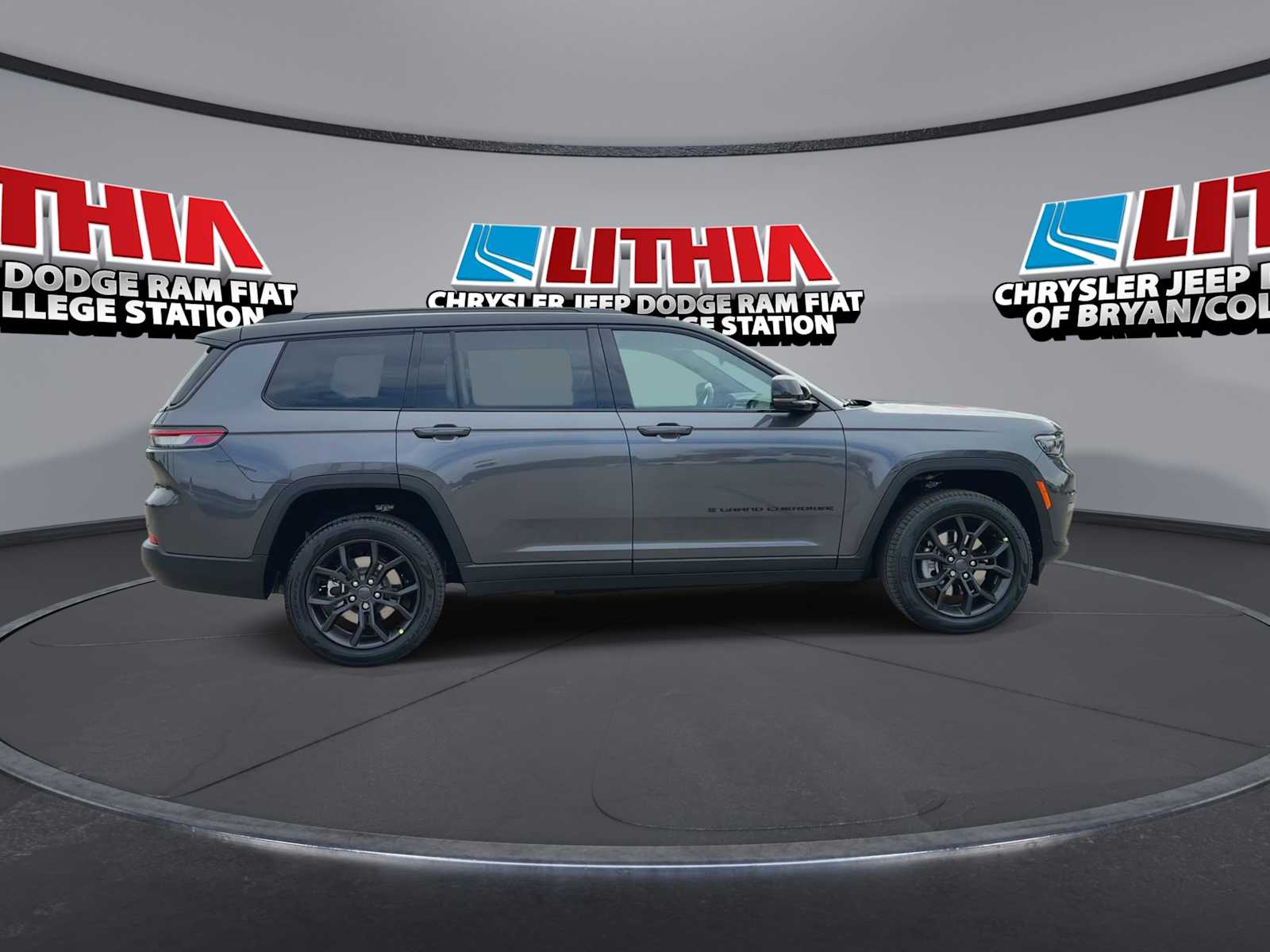 Thumbnail: 2025 Jeep Grand Cherokee - 9