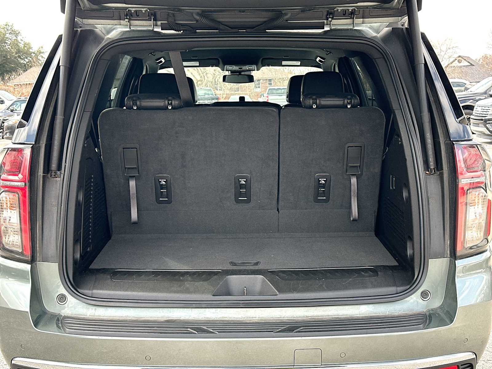 Thumbnail: 2024 Chevrolet Tahoe - 28