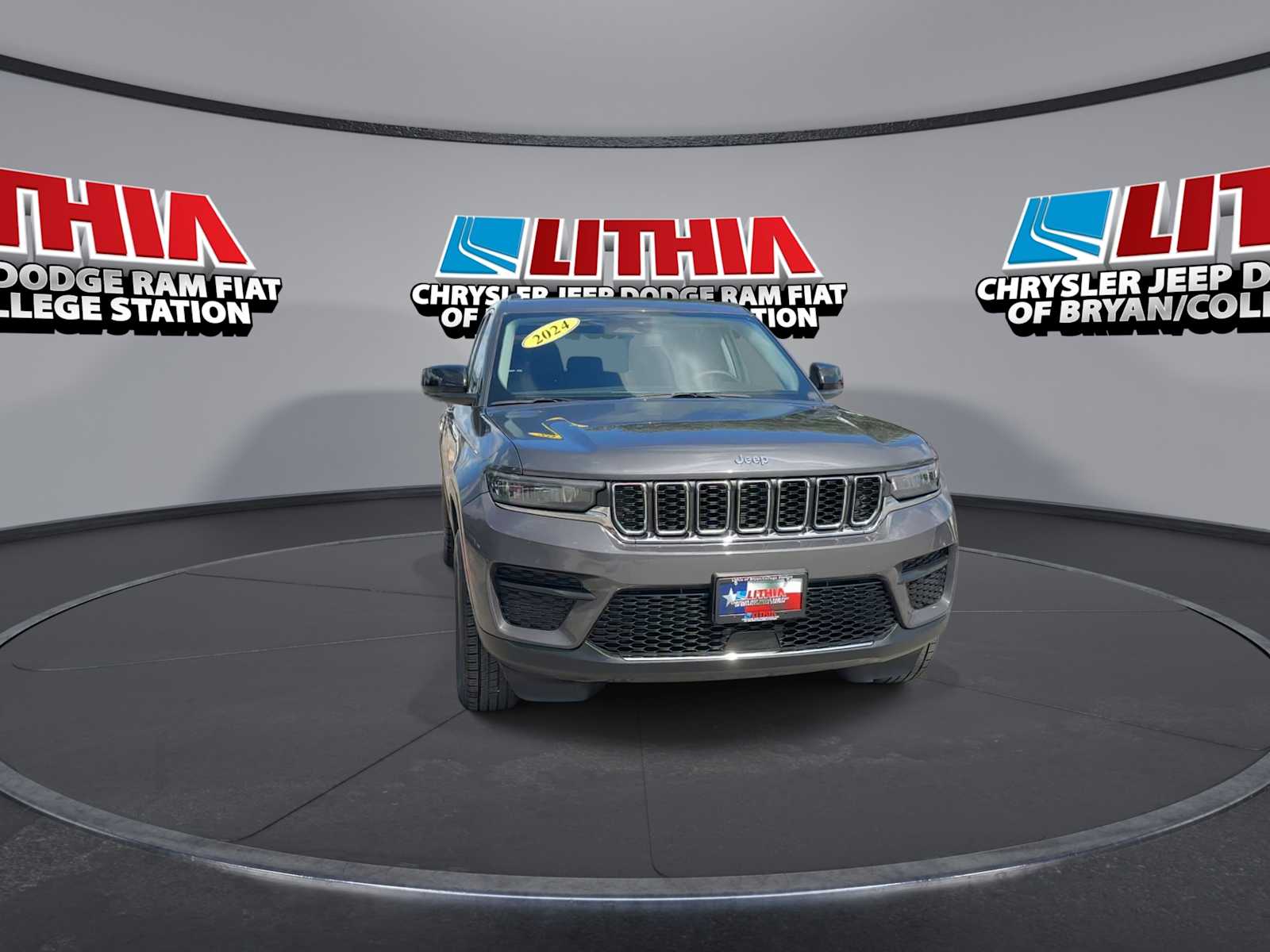 Thumbnail: 2024 Jeep Grand Cherokee - 2