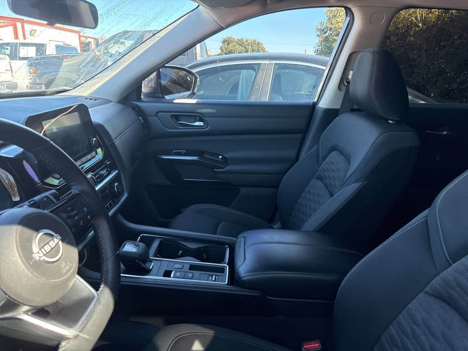 Thumbnail: 2022 Nissan Pathfinder - 2