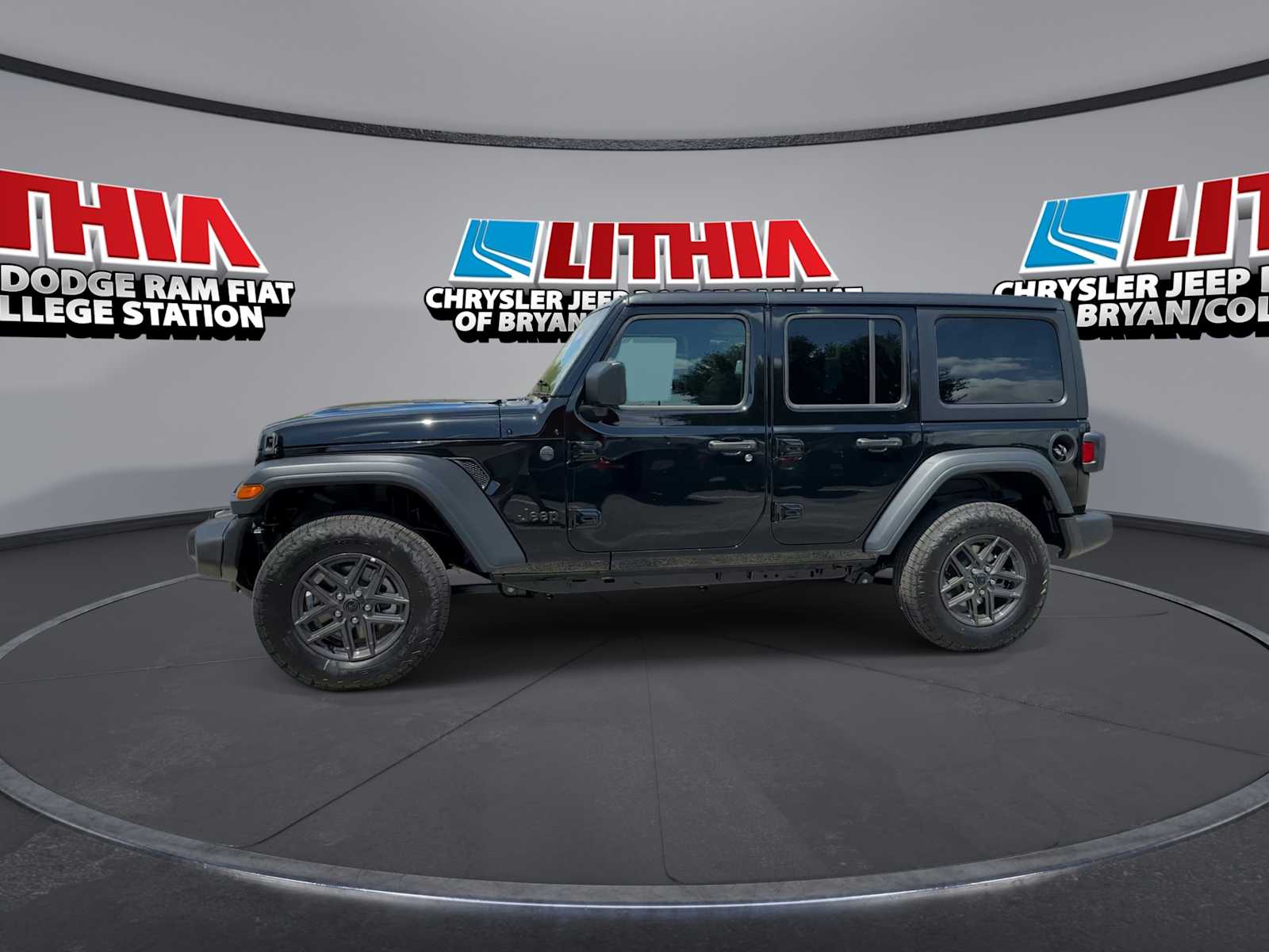 Thumbnail: 2025 Jeep Wrangler - 4