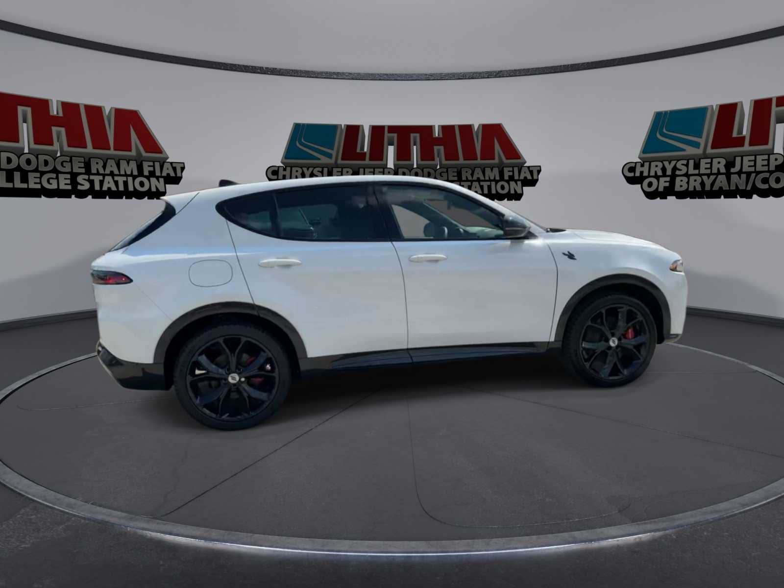 Thumbnail: 2024 Dodge Hornet - 8