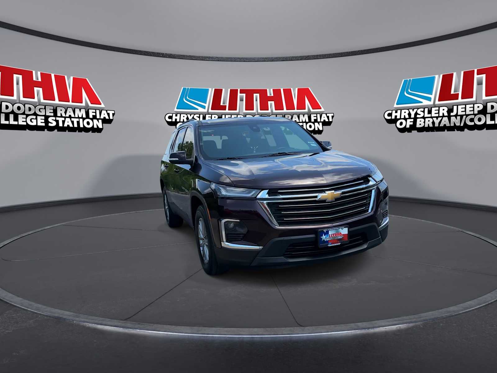 Thumbnail: 2023 Chevrolet Traverse - 2
