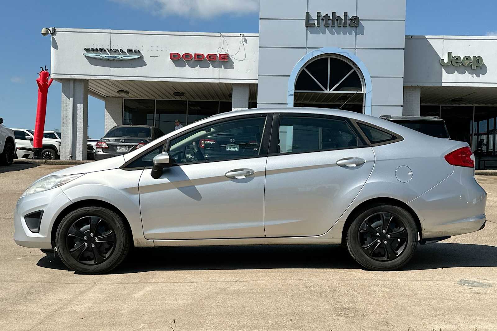 2012 Ford Fiesta S 12