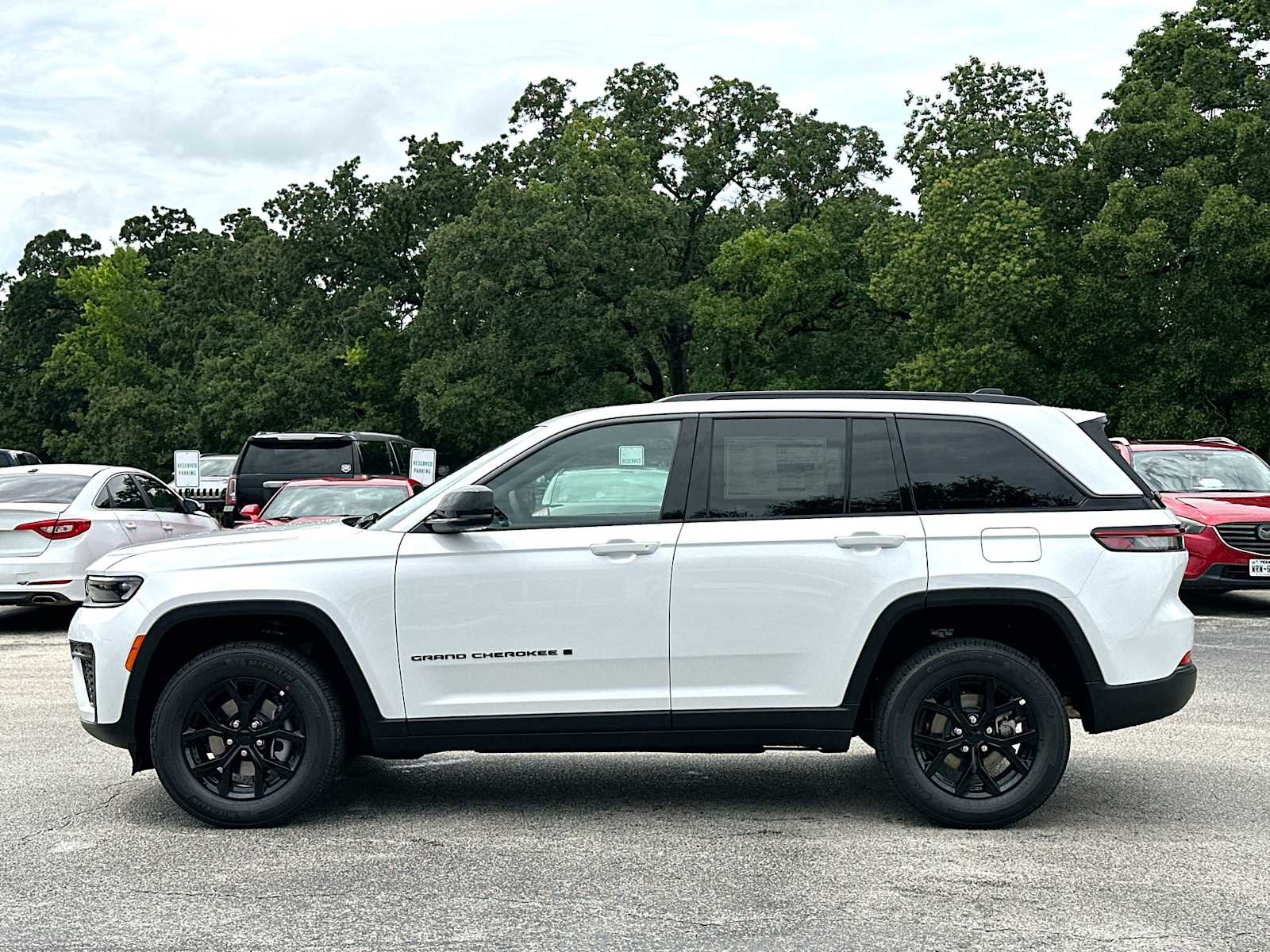 Thumbnail: 2026 Jeep Grand Cherokee - 12