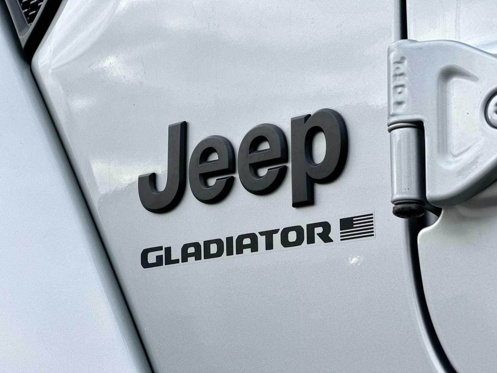 Thumbnail: 2023 Jeep Gladiator - 15