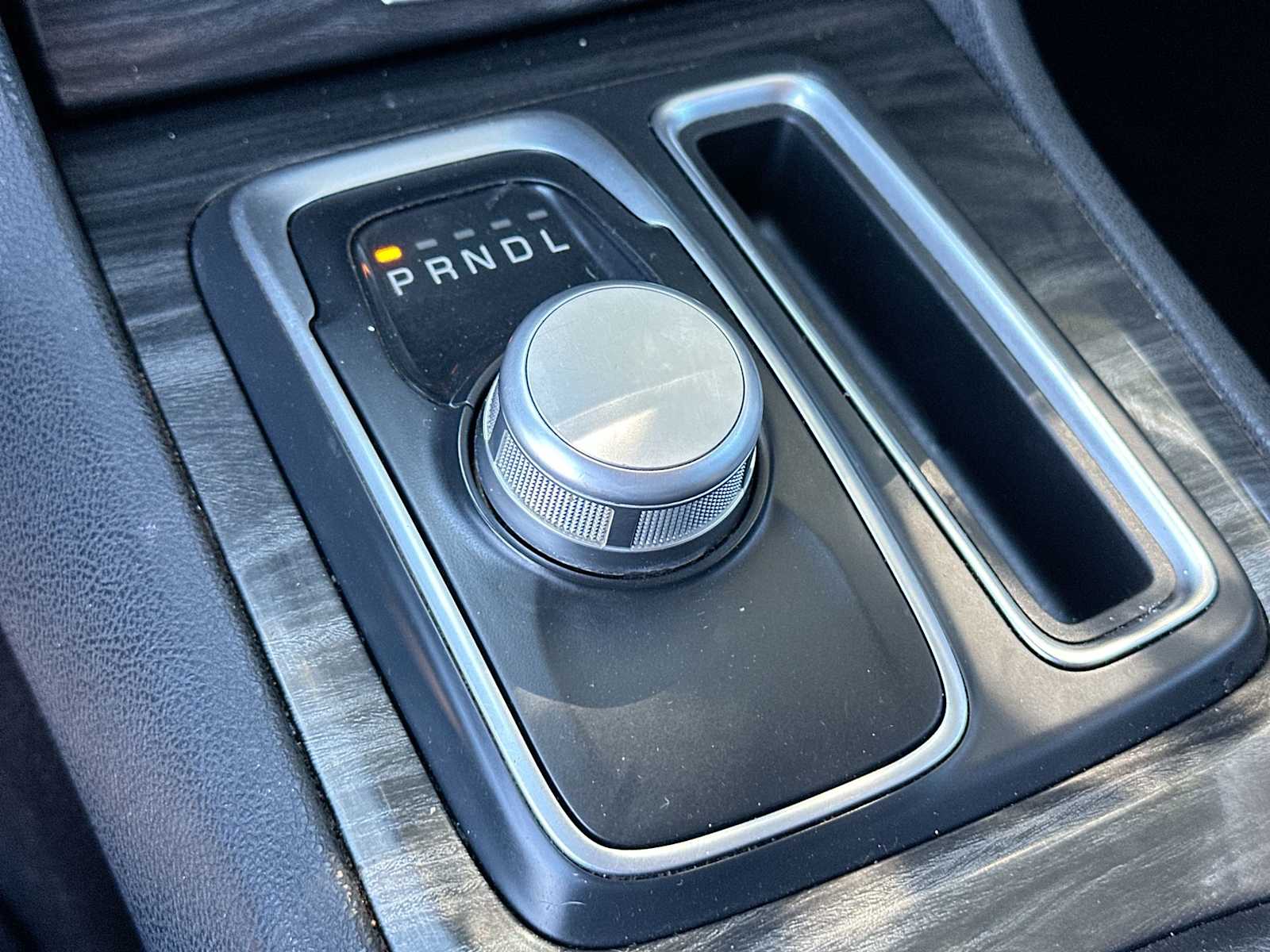 Thumbnail: 2020 Chrysler 300 - 21