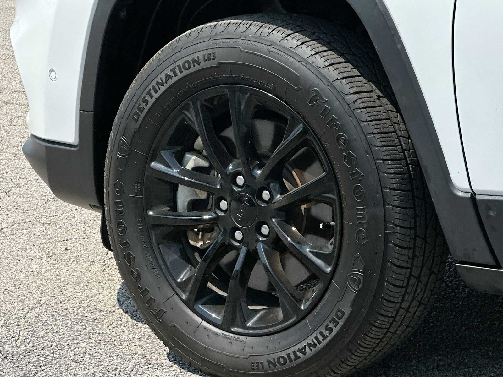 Thumbnail: 2023 Jeep Cherokee - 11