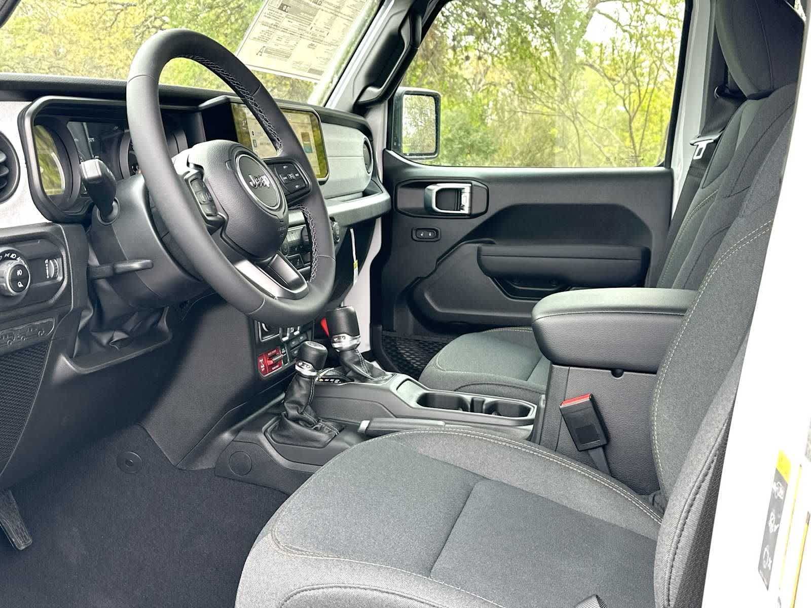 Thumbnail: 2026 Jeep Gladiator - 18