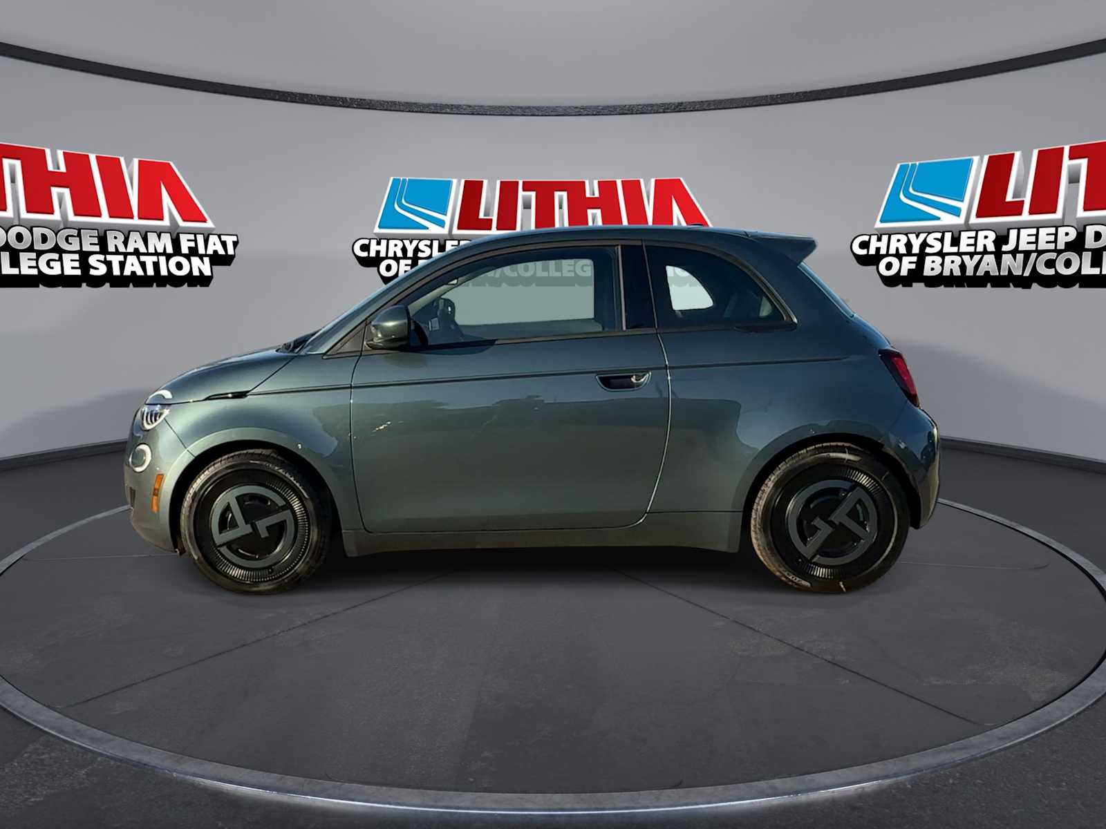 Thumbnail: 2025 Fiat 500e - 5