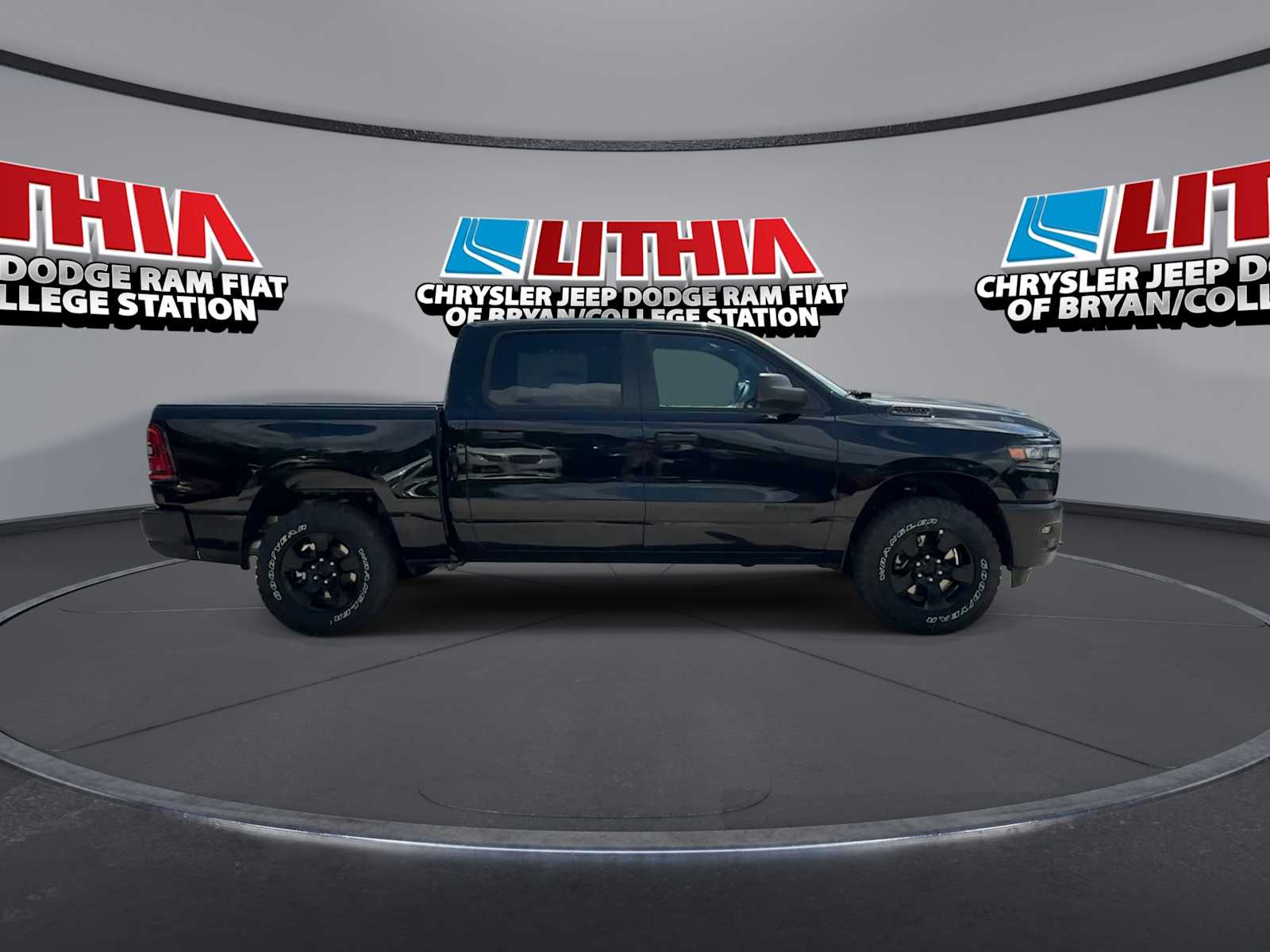 Thumbnail: 2026 RAM 1500 - 9