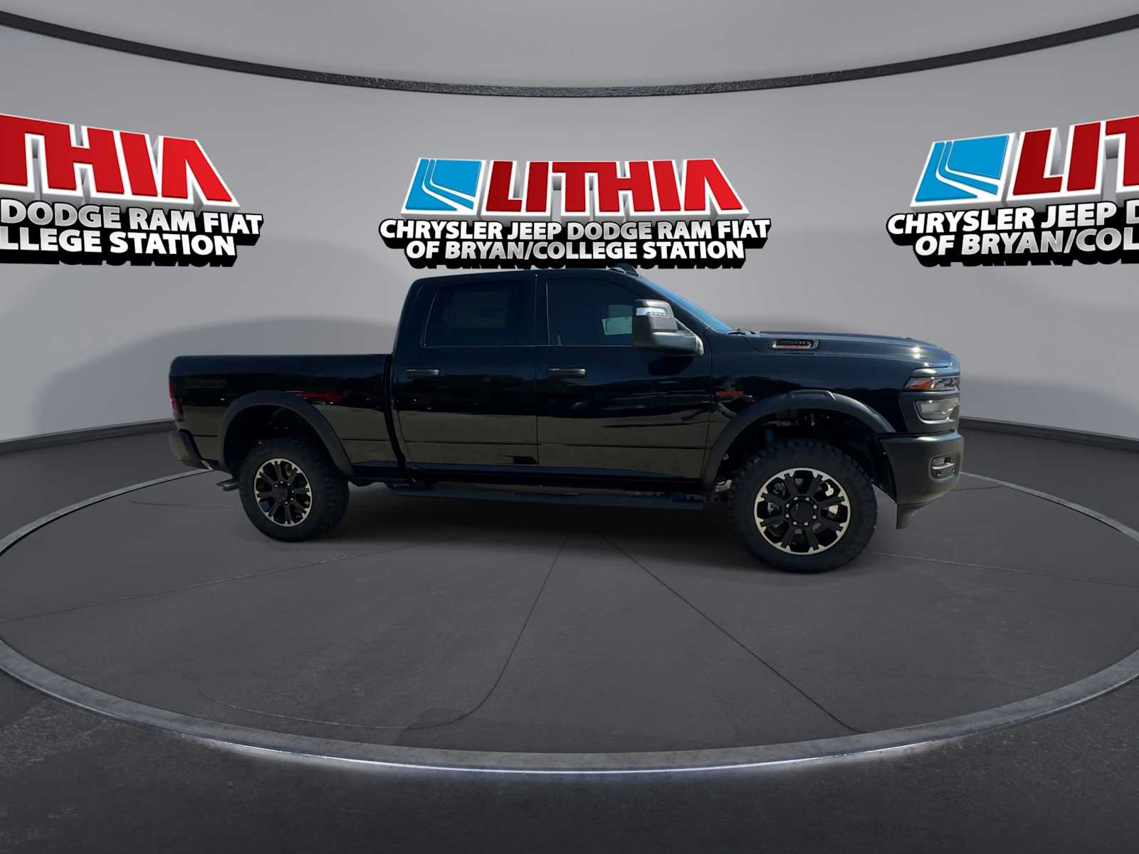 New 2027 Ram 2500 TRADESMAN CREW CAB 4X4 Pickup