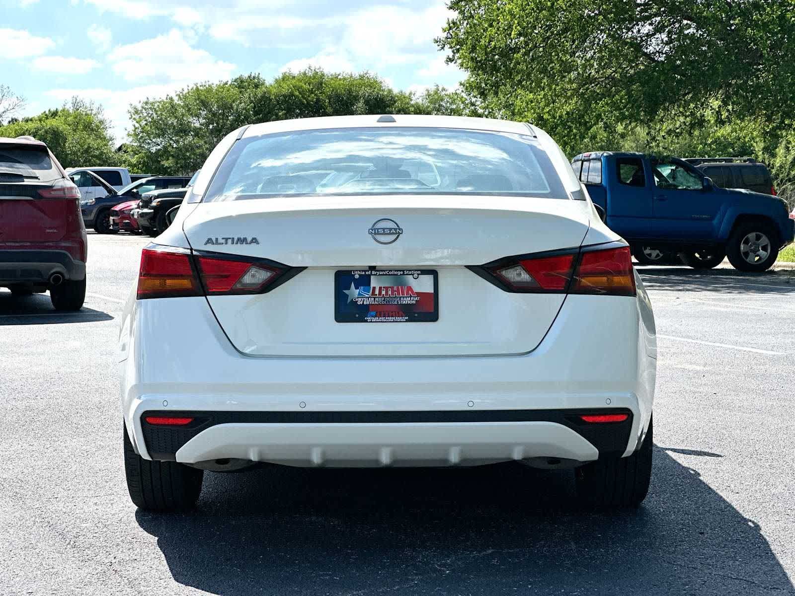 Thumbnail: 2025 Nissan Altima - 14