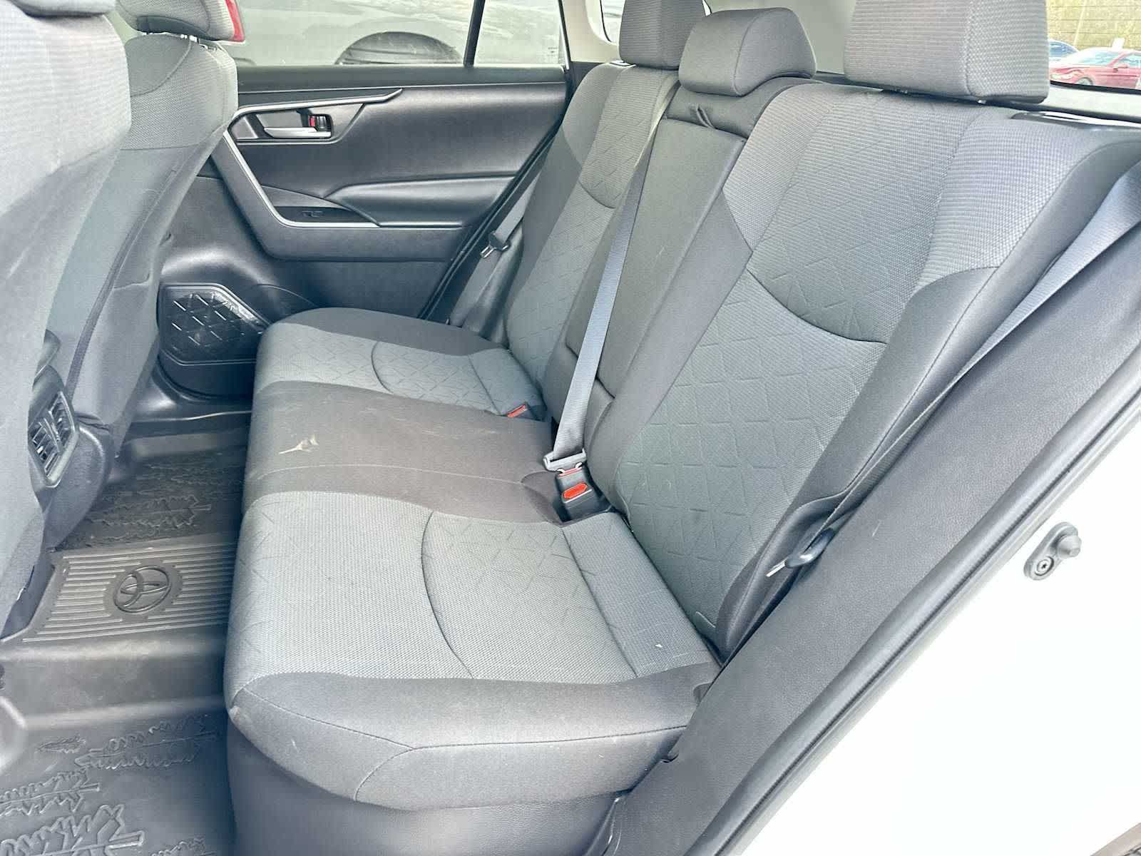 Thumbnail: 2023 Toyota RAV4 - 23