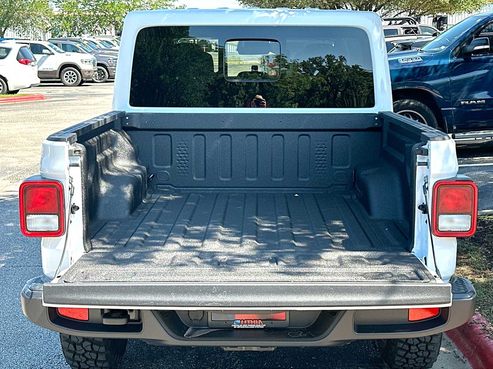 Thumbnail: 2026 Jeep Gladiator - 28