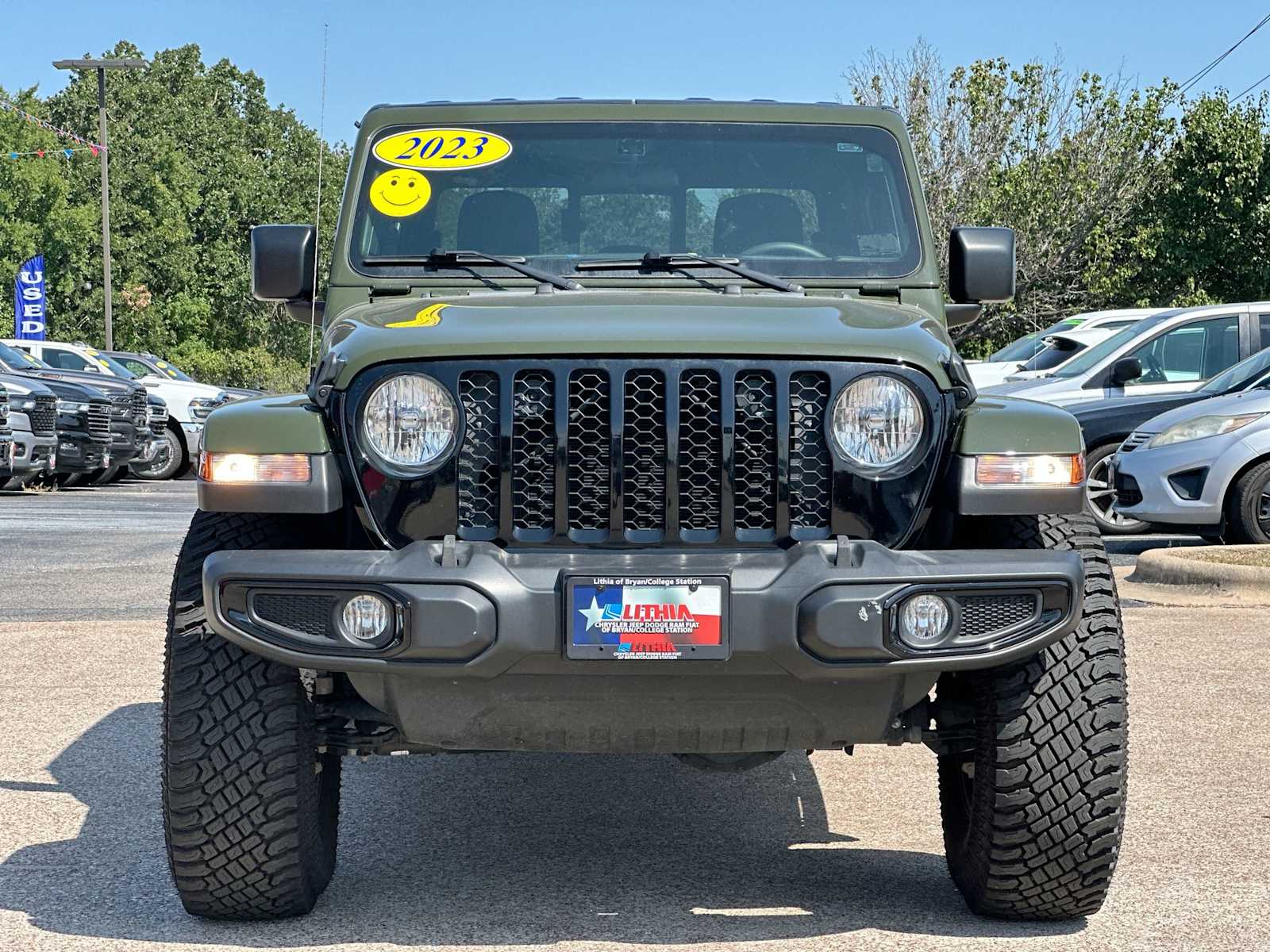 Thumbnail: 2023 Jeep Gladiator - 10