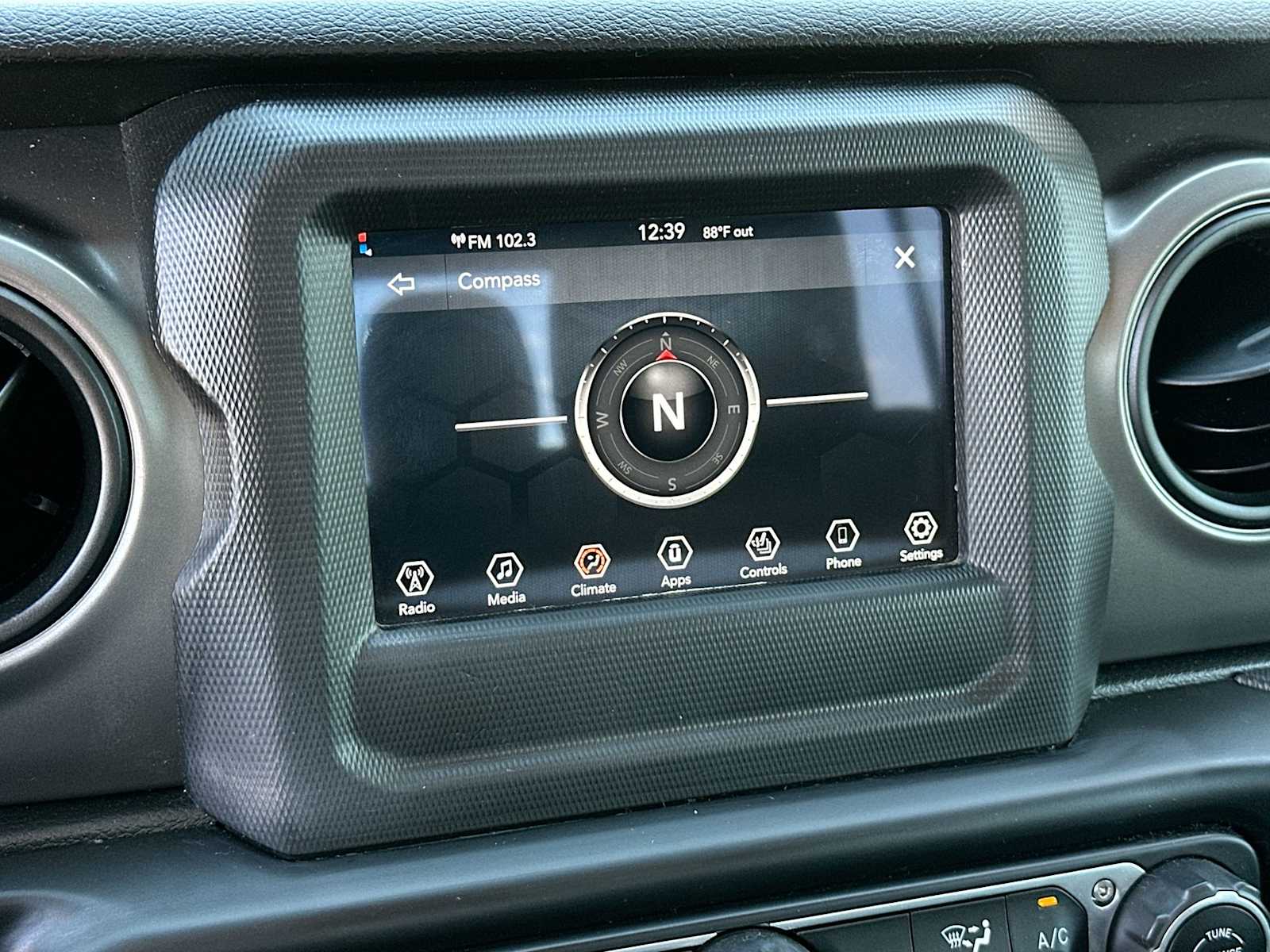 Thumbnail: 2022 Jeep Gladiator - 20