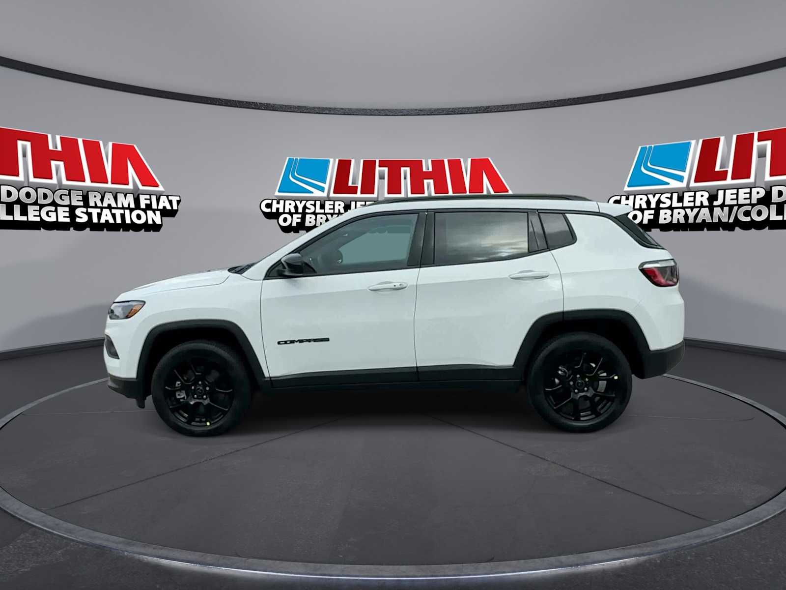 Thumbnail: 2026 Jeep Compass - 4