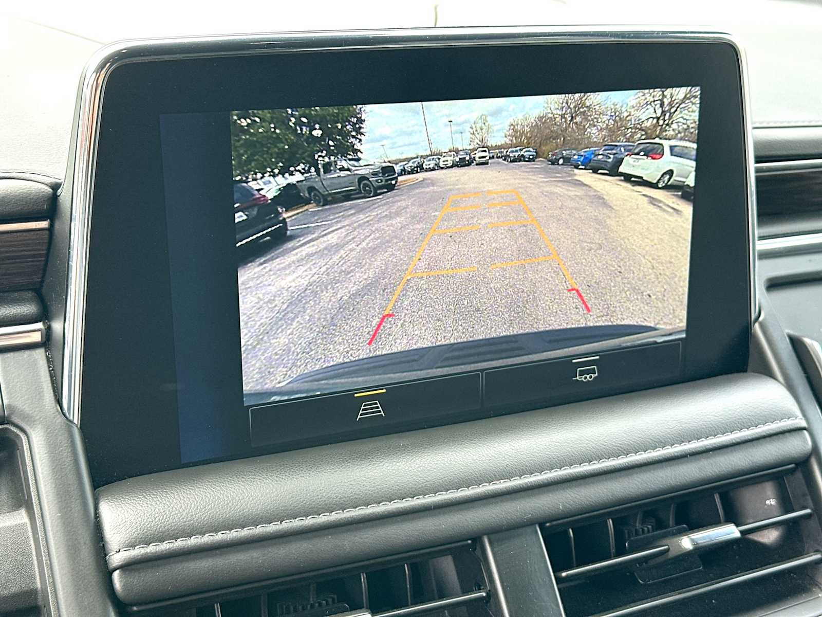 Thumbnail: 2024 Chevrolet Tahoe - 20