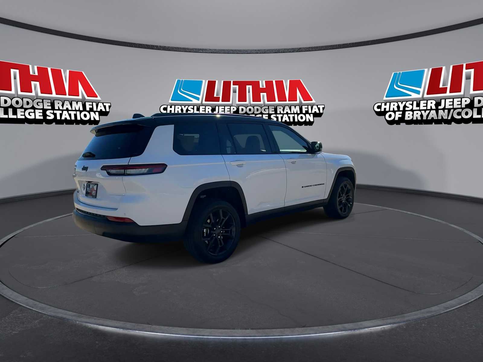 Thumbnail: 2025 Jeep Grand Cherokee - 8