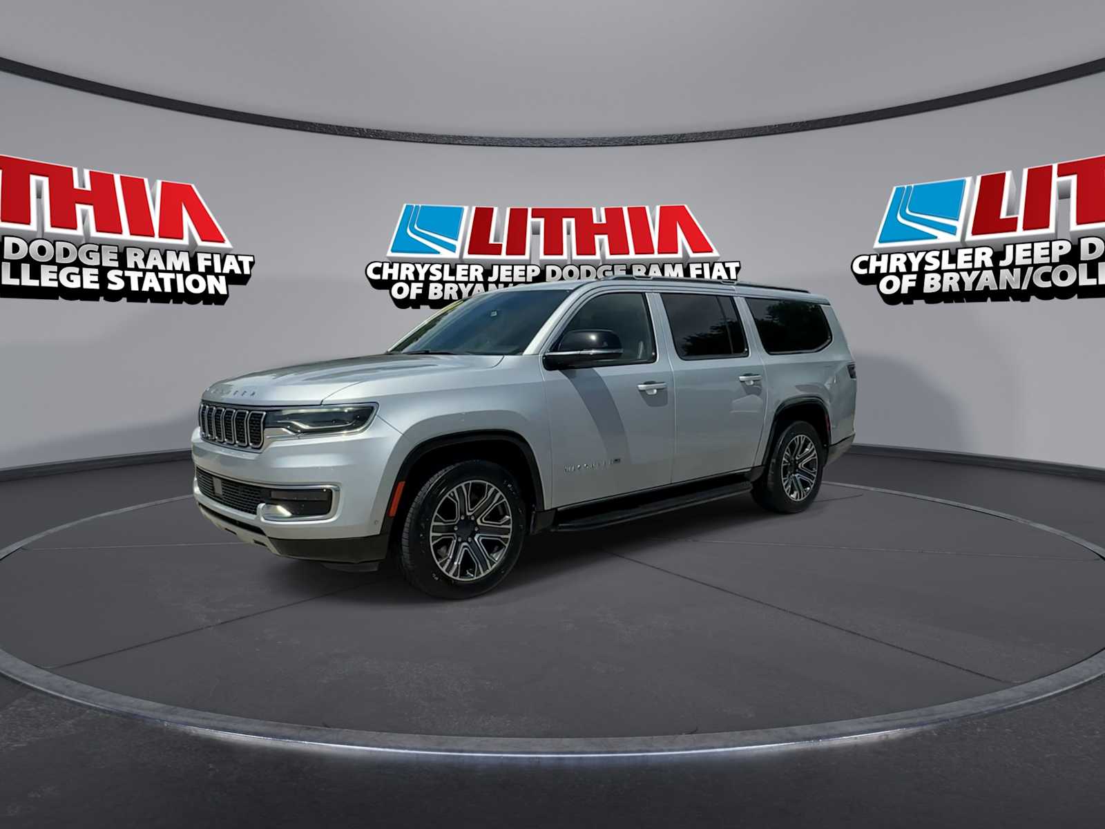 Thumbnail: 2024 Jeep Wagoneer - 4