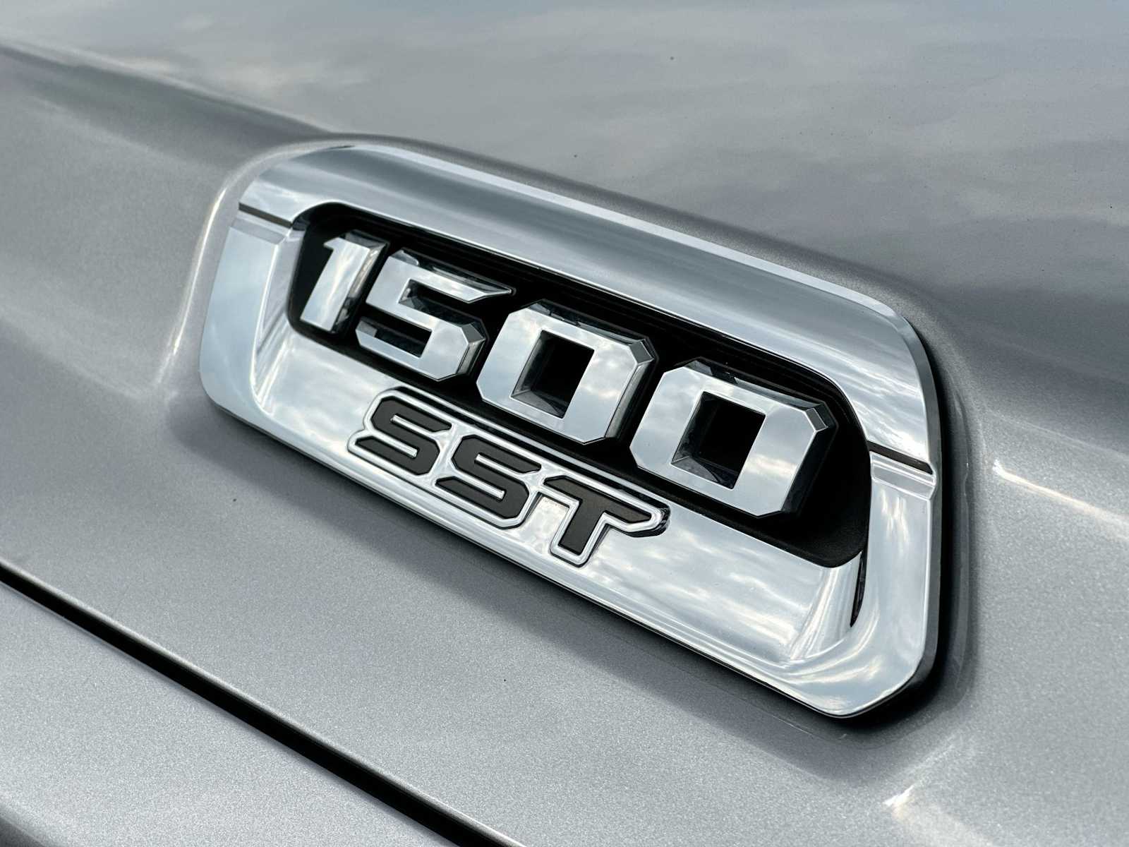 Thumbnail: 2025 RAM 1500 - 15