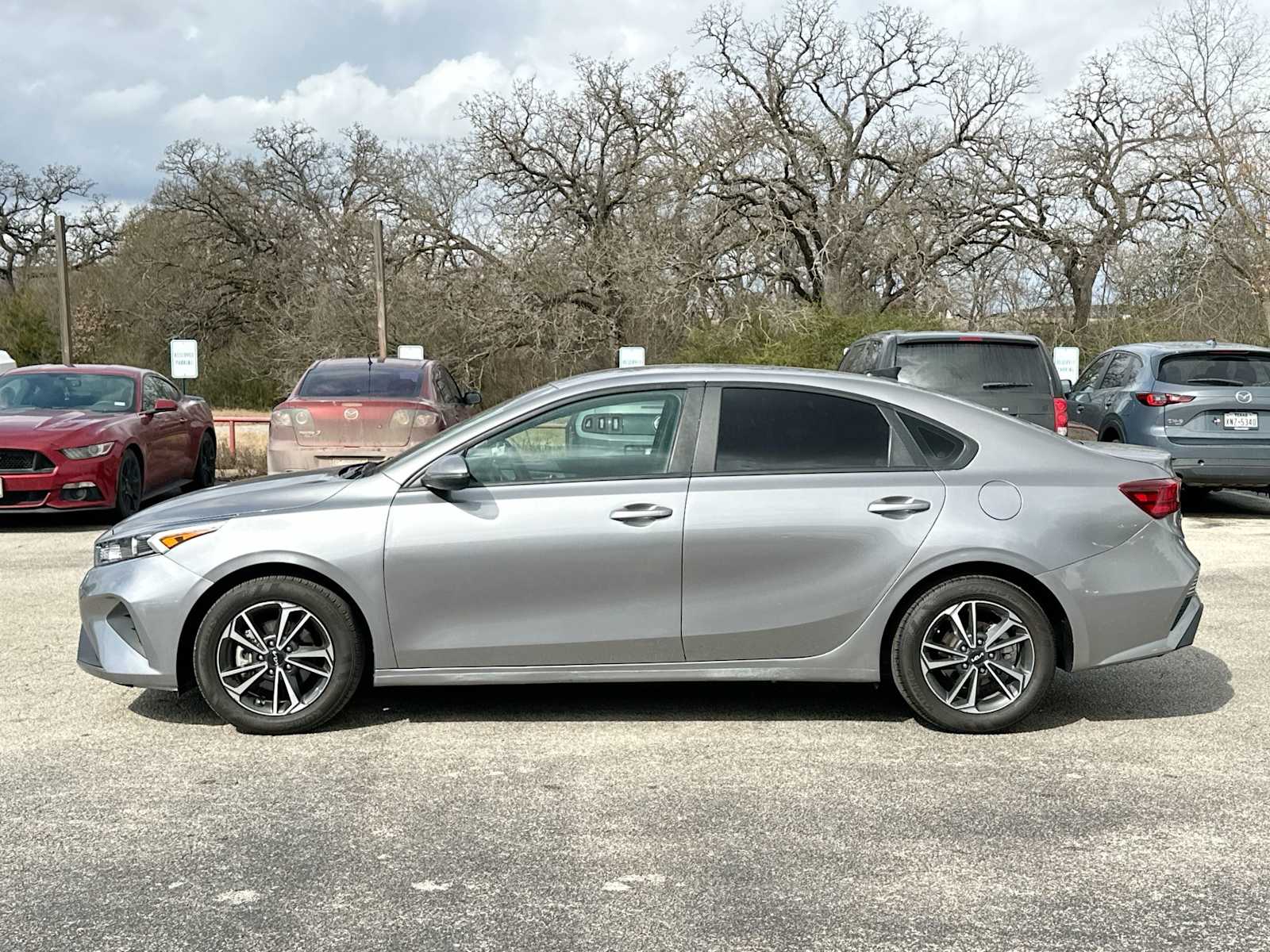 Thumbnail: 2024 Kia Forte - 12