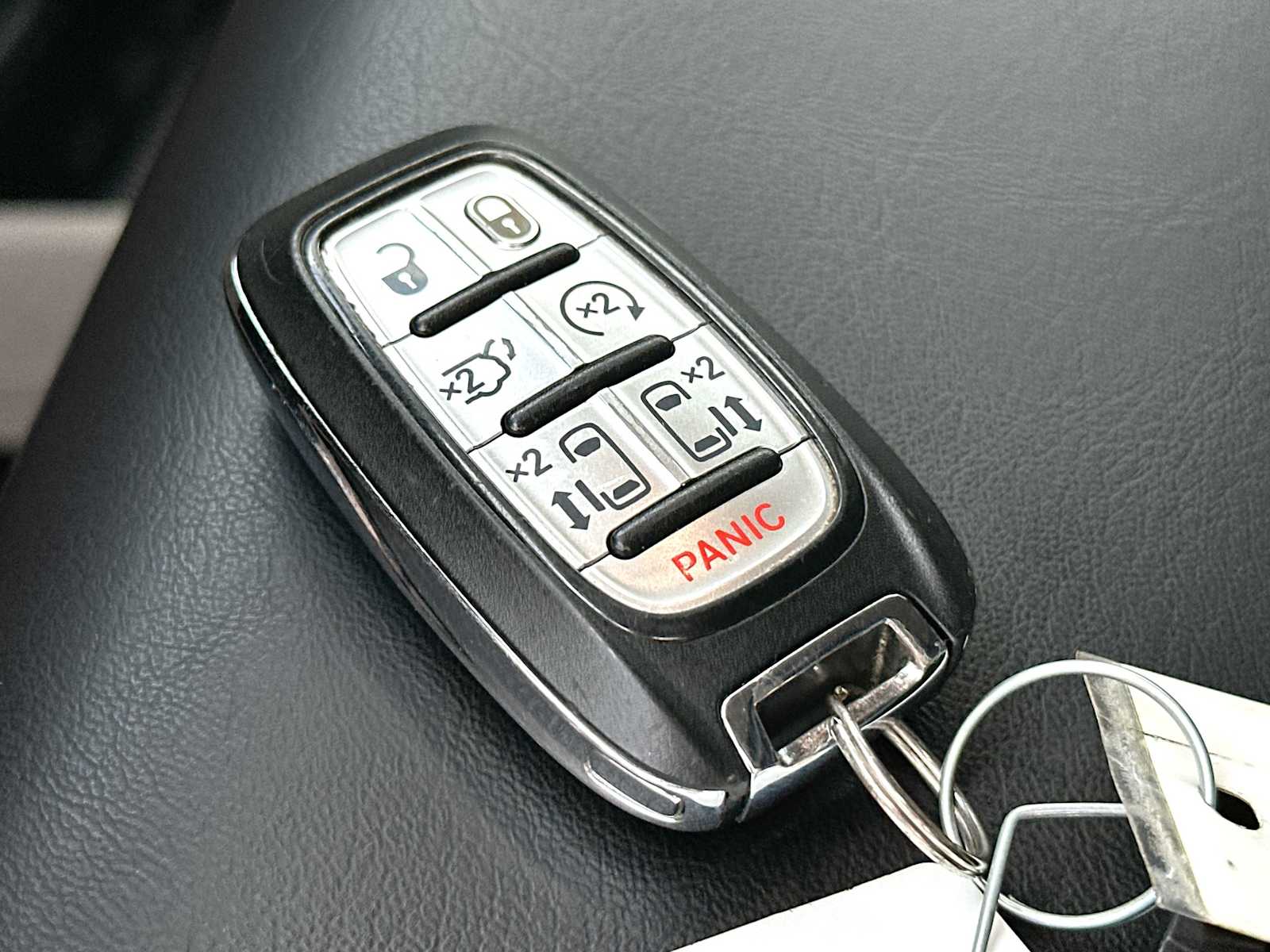 Thumbnail: 2023 Chrysler Pacifica - 29