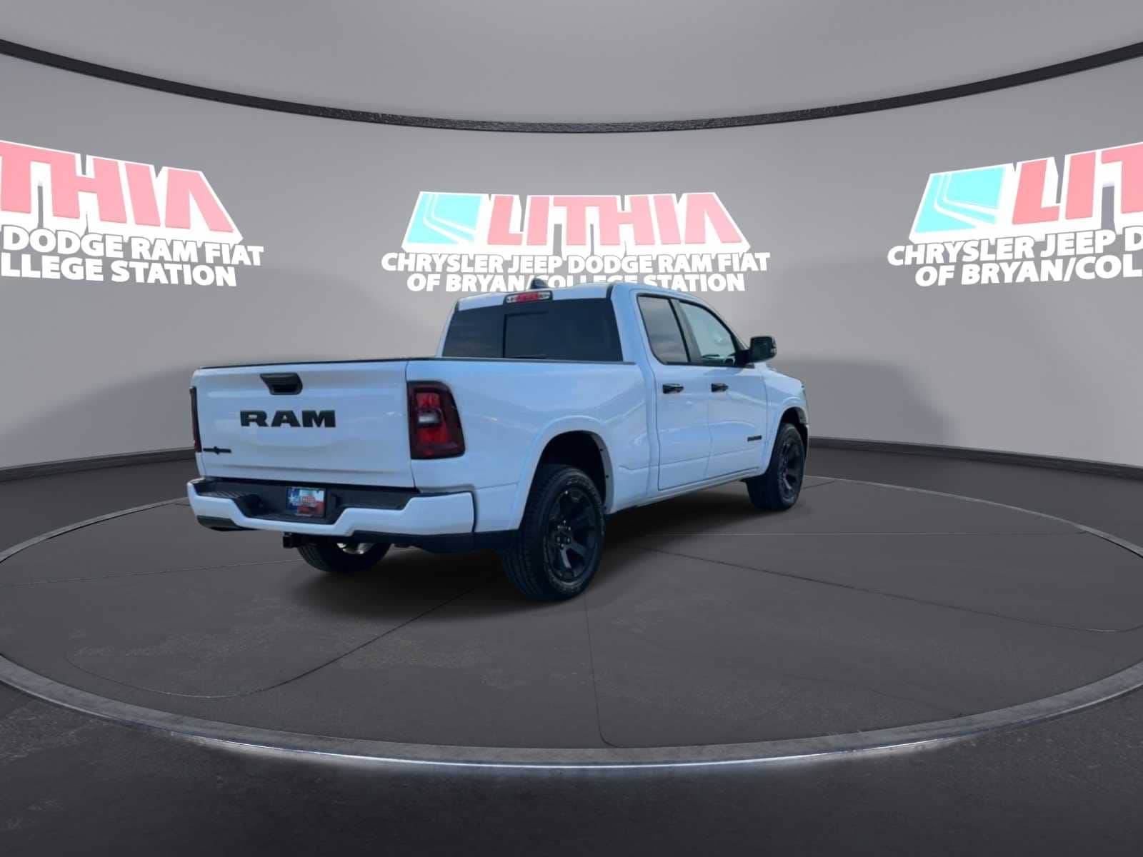 Thumbnail: 2025 RAM 1500 - 8