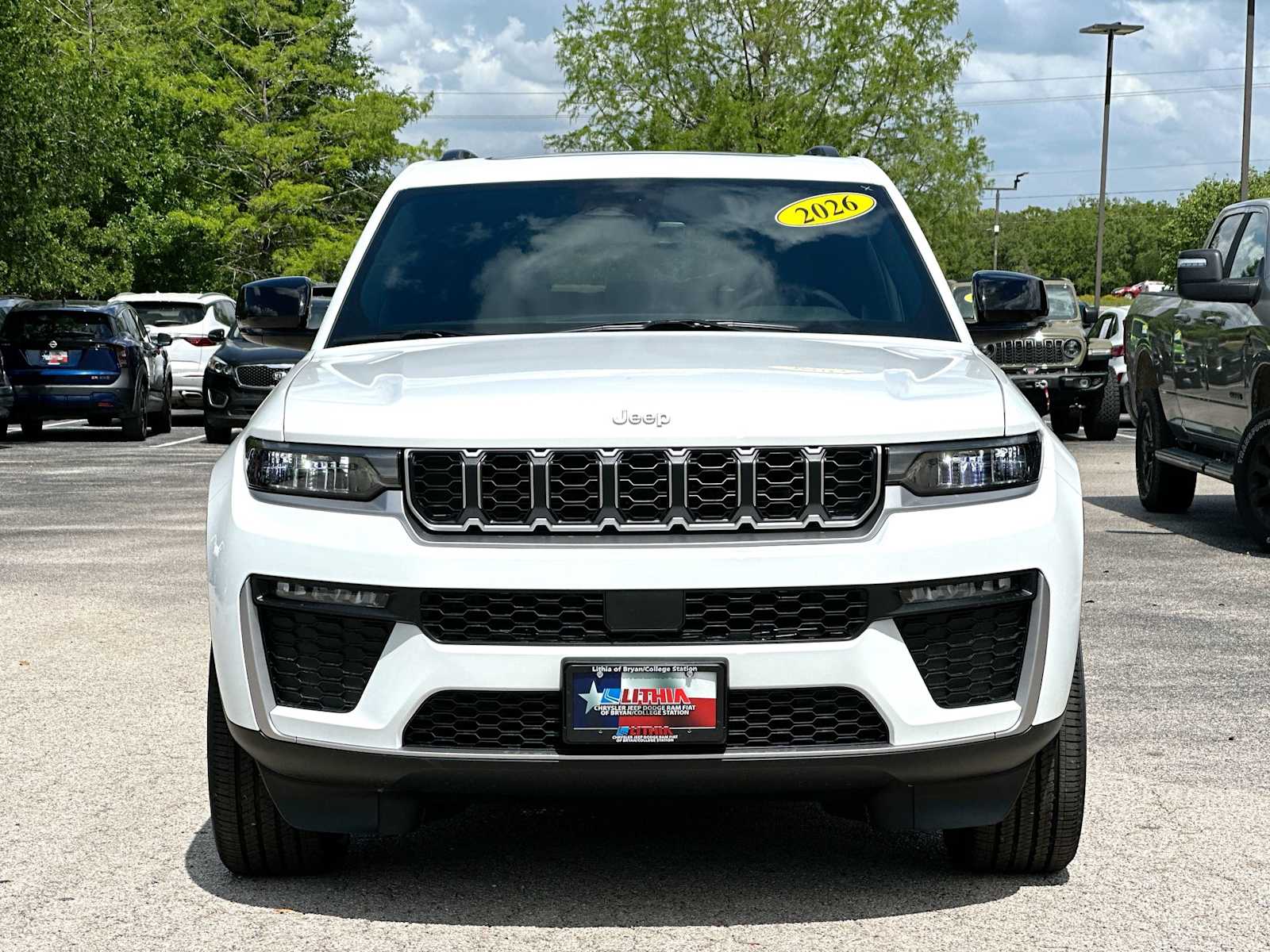 Thumbnail: 2026 Jeep Grand Cherokee - 10