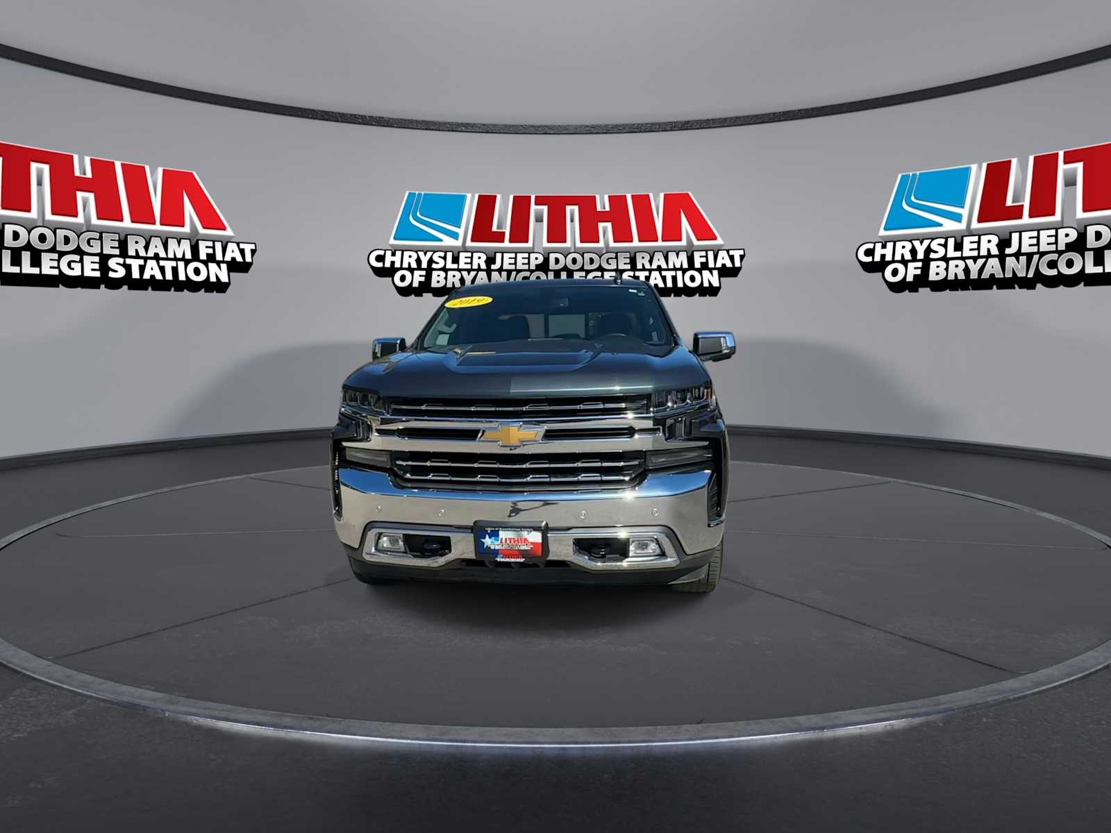 Thumbnail: 2019 Chevrolet Silverado 1500 - 3