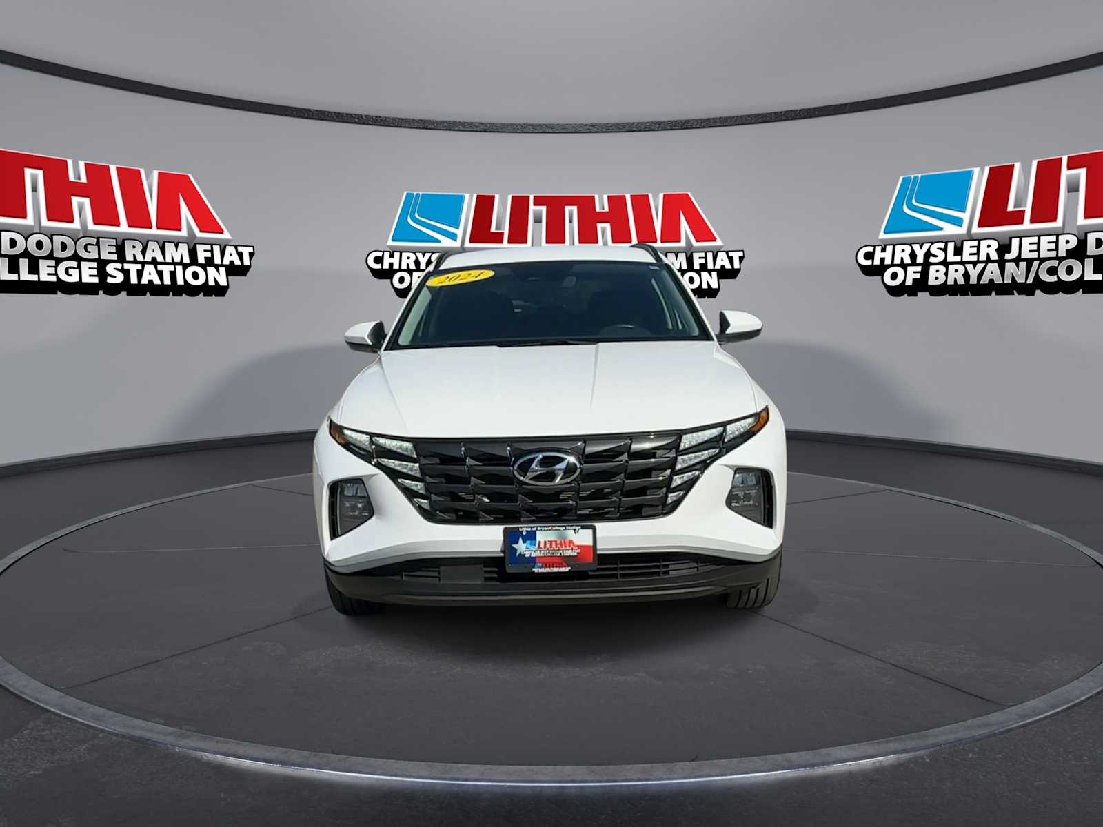 Thumbnail: 2024 Hyundai Tucson - 3