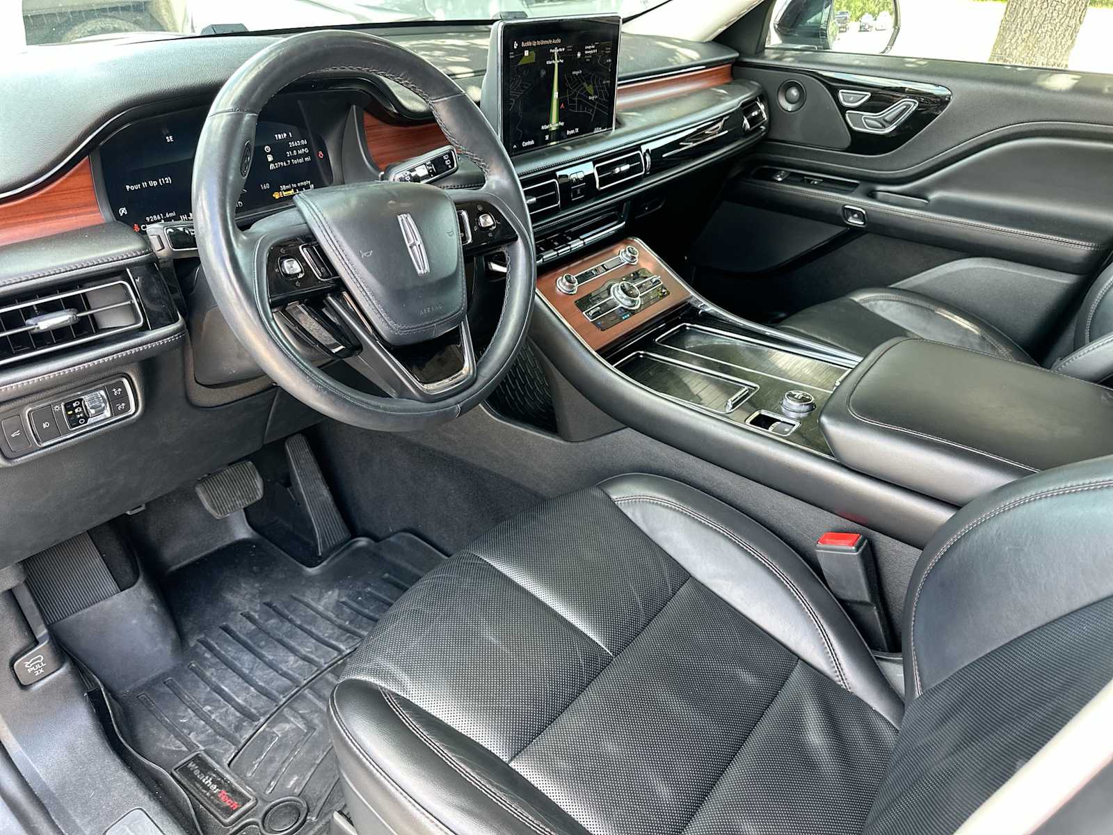 Thumbnail: 2021 Lincoln Aviator - 18