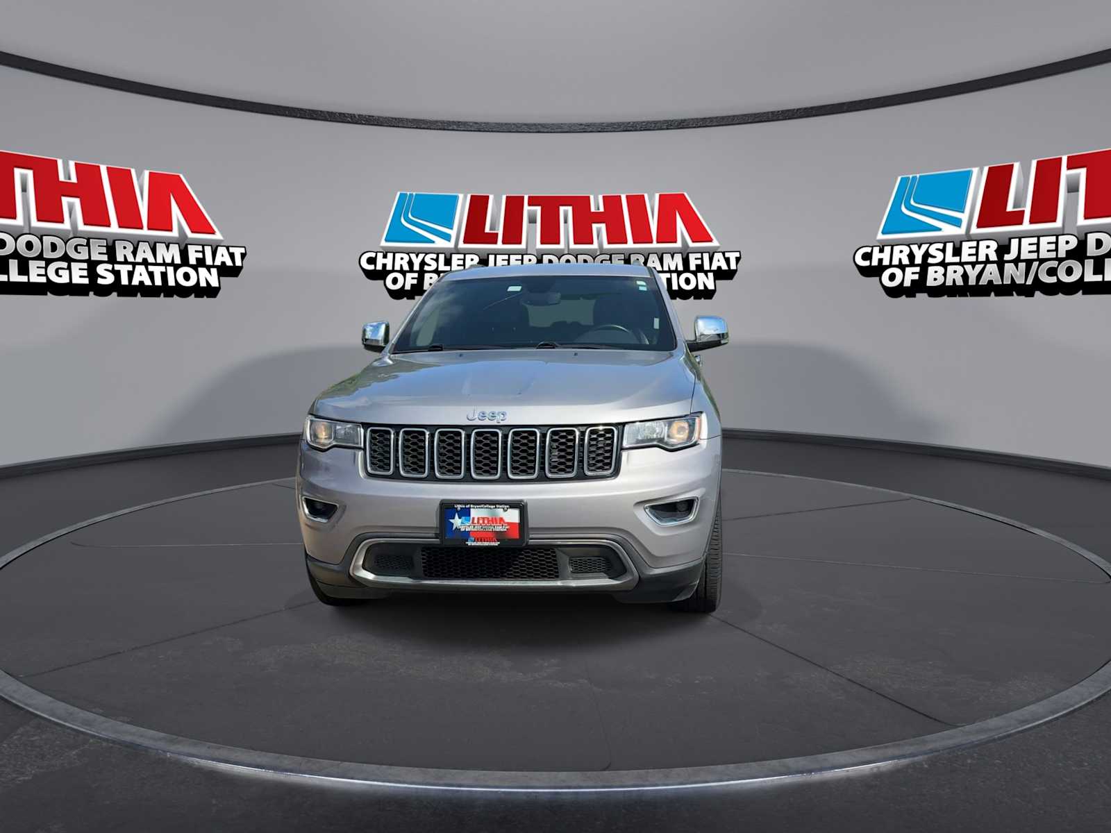 Thumbnail: 2019 Jeep Grand Cherokee - 3