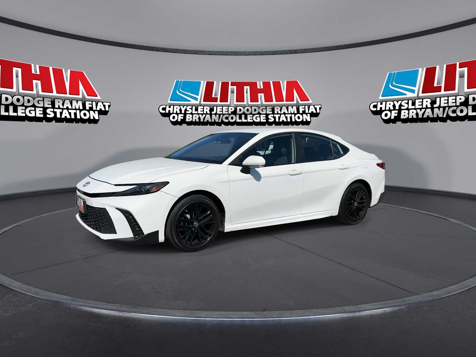 Thumbnail: 2025 Toyota Camry - 4