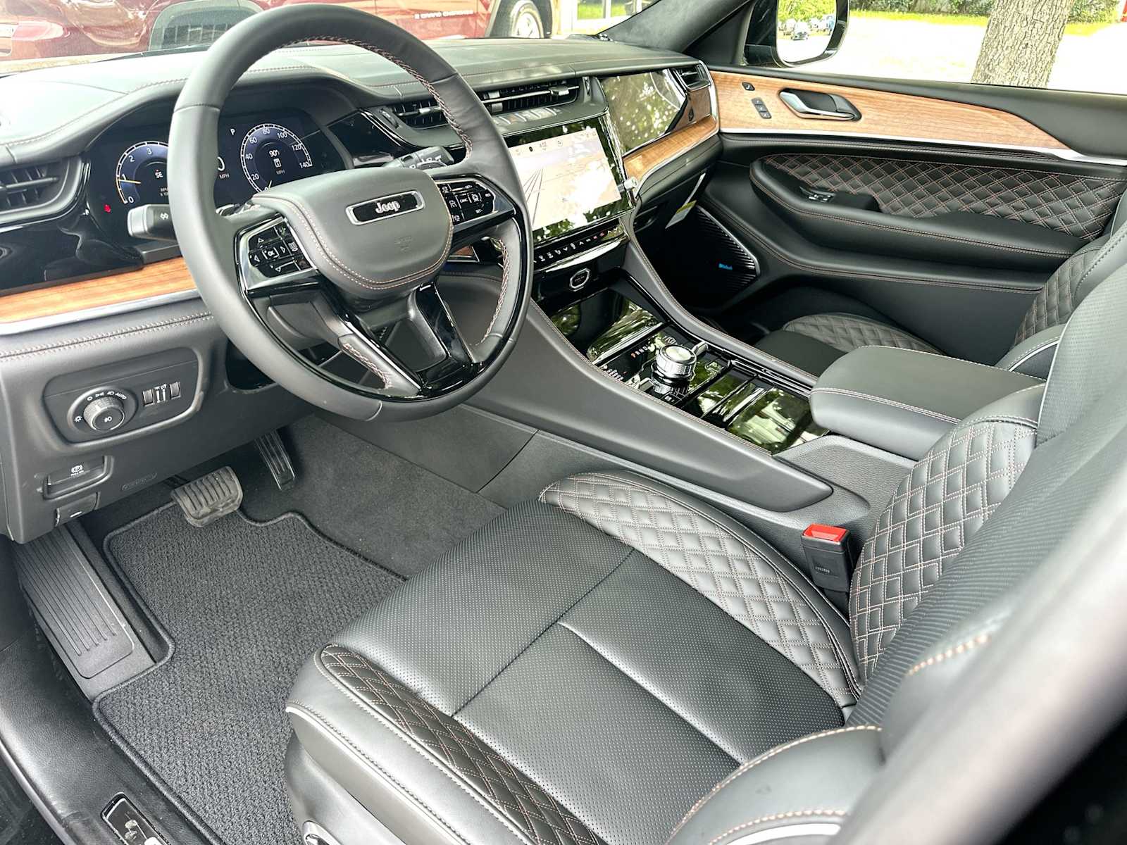 Thumbnail: 2026 Jeep Grand Cherokee - 18