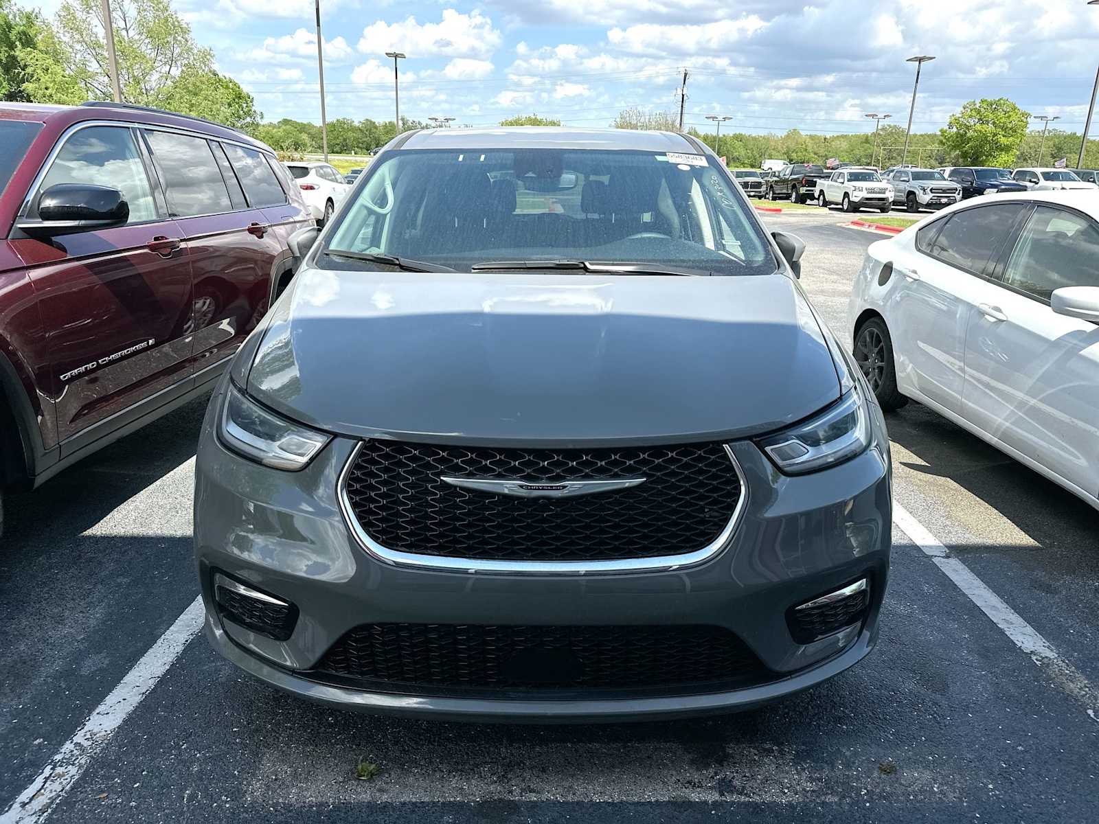 Thumbnail: 2023 Chrysler Pacifica - 2