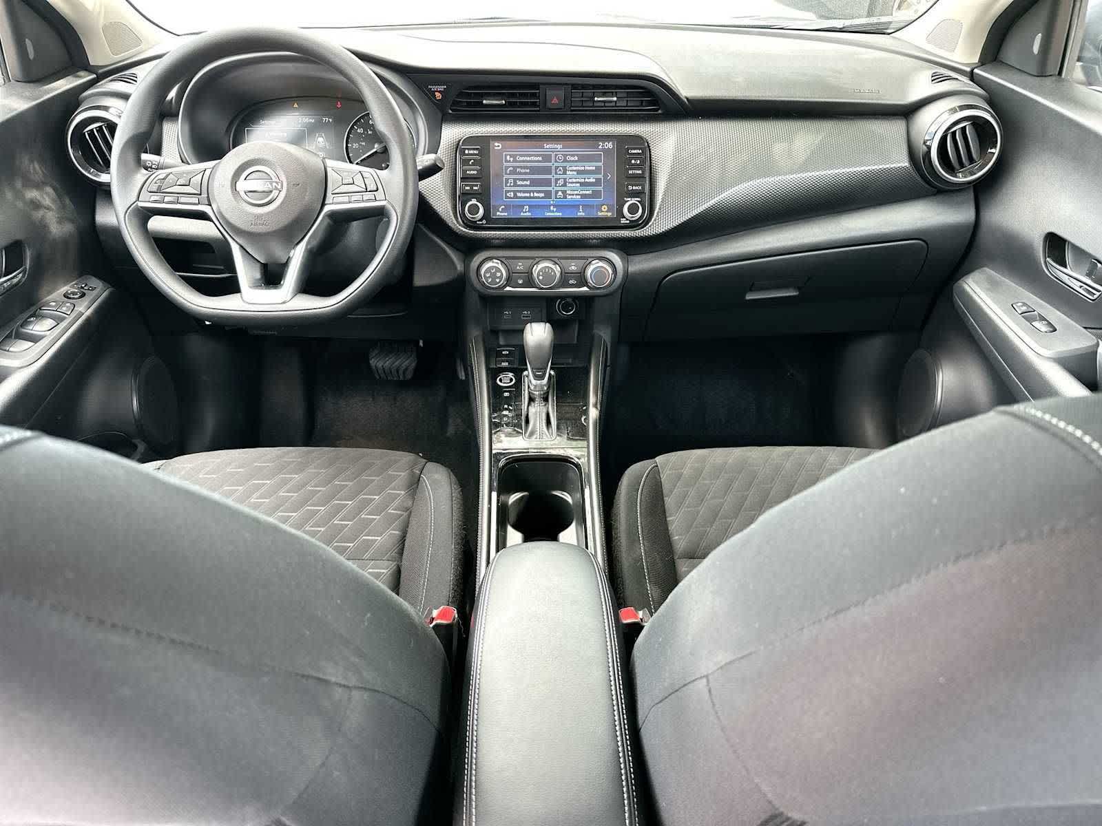 Thumbnail: 2024 Nissan Kicks - 25