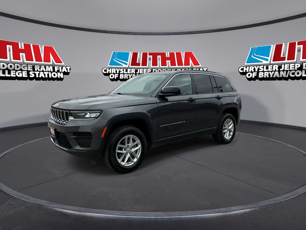 Used 2024 Jeep Grand Cherokee Laredo SUV