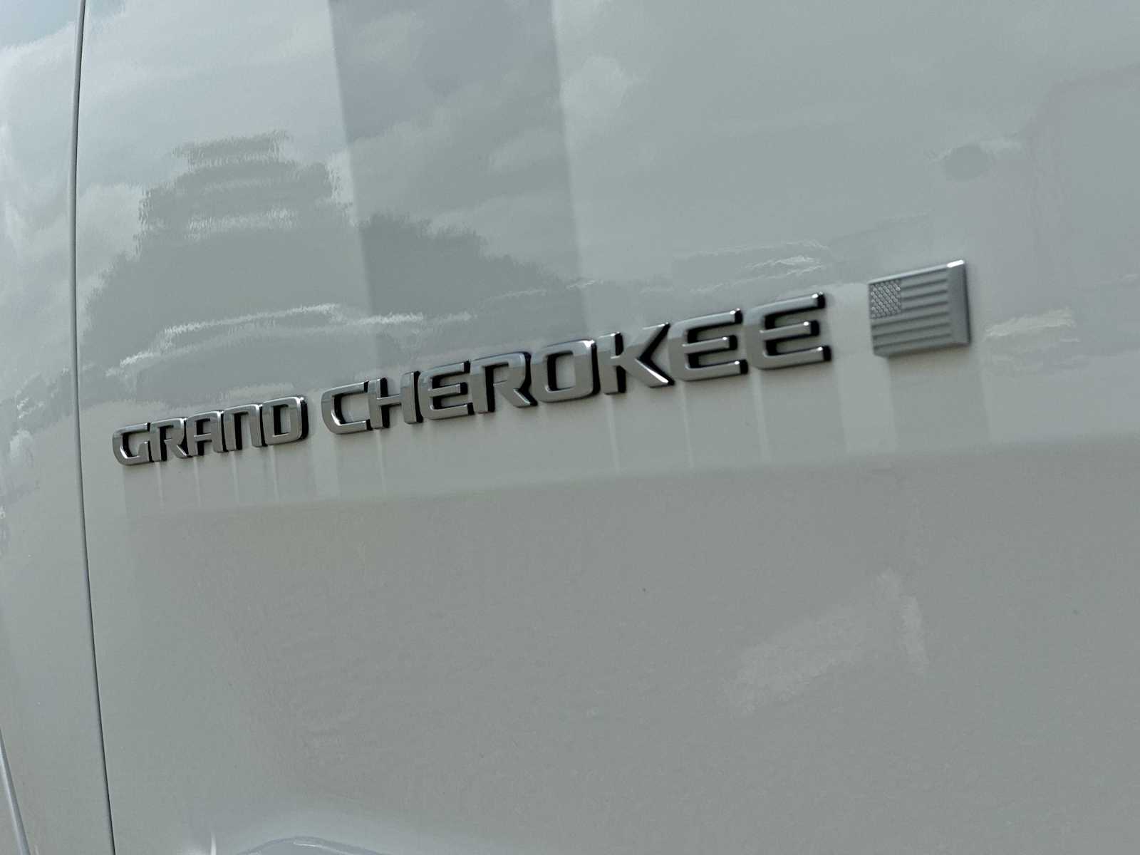 Thumbnail: 2026 Jeep Grand Cherokee - 15