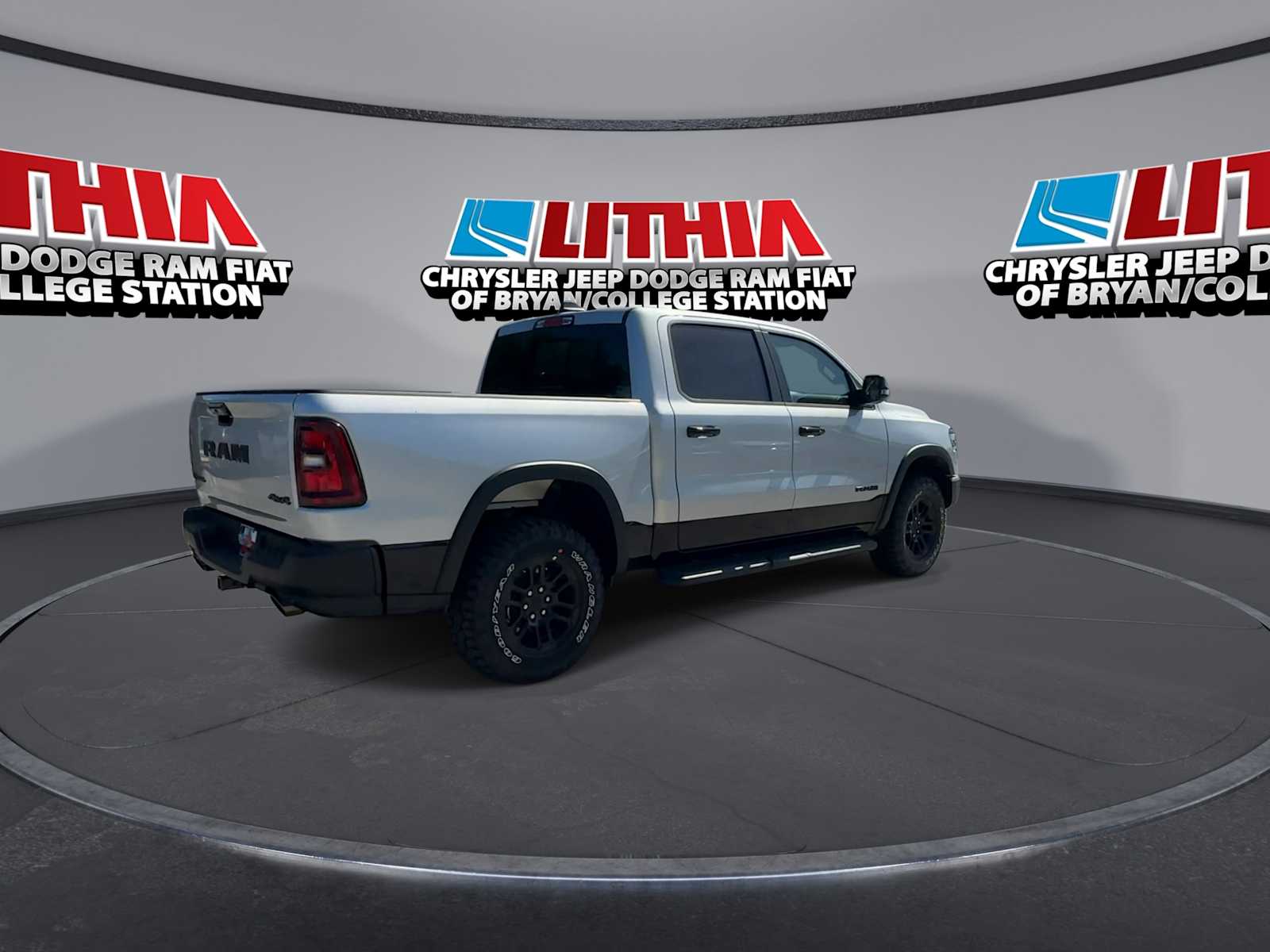 Thumbnail: 2026 RAM 1500 - 8