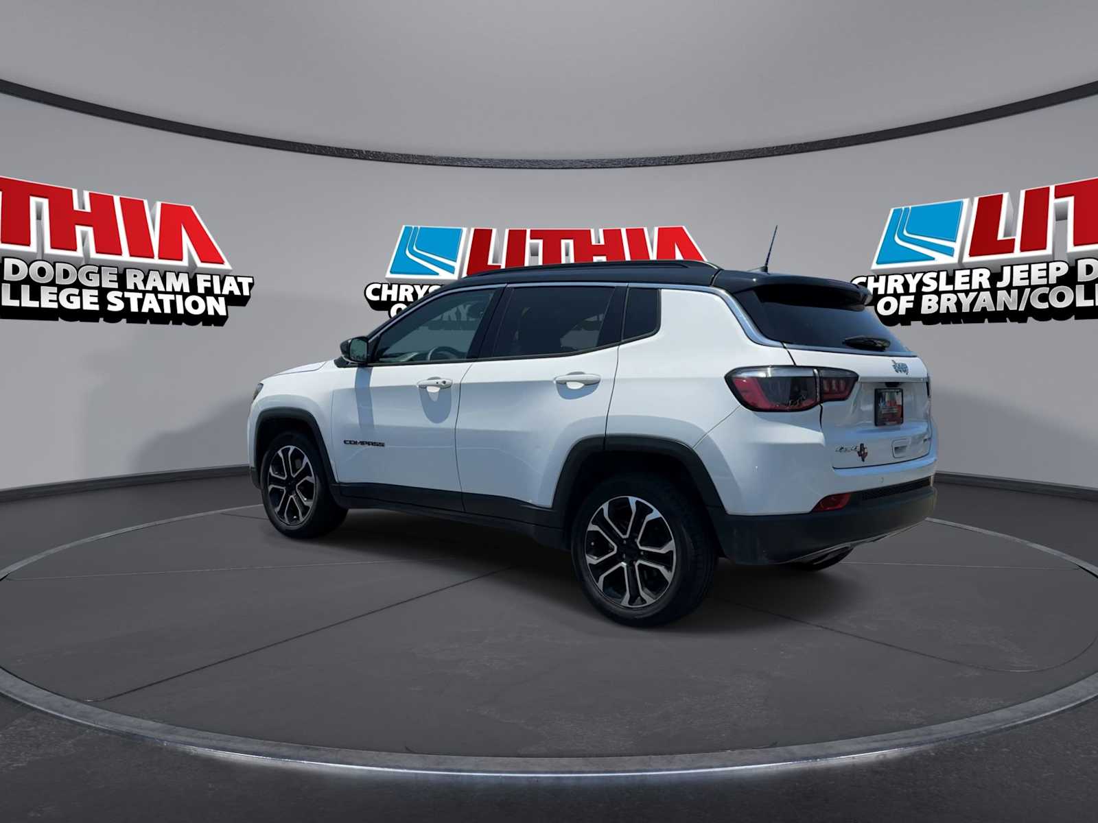 Thumbnail: 2023 Jeep Compass - 6