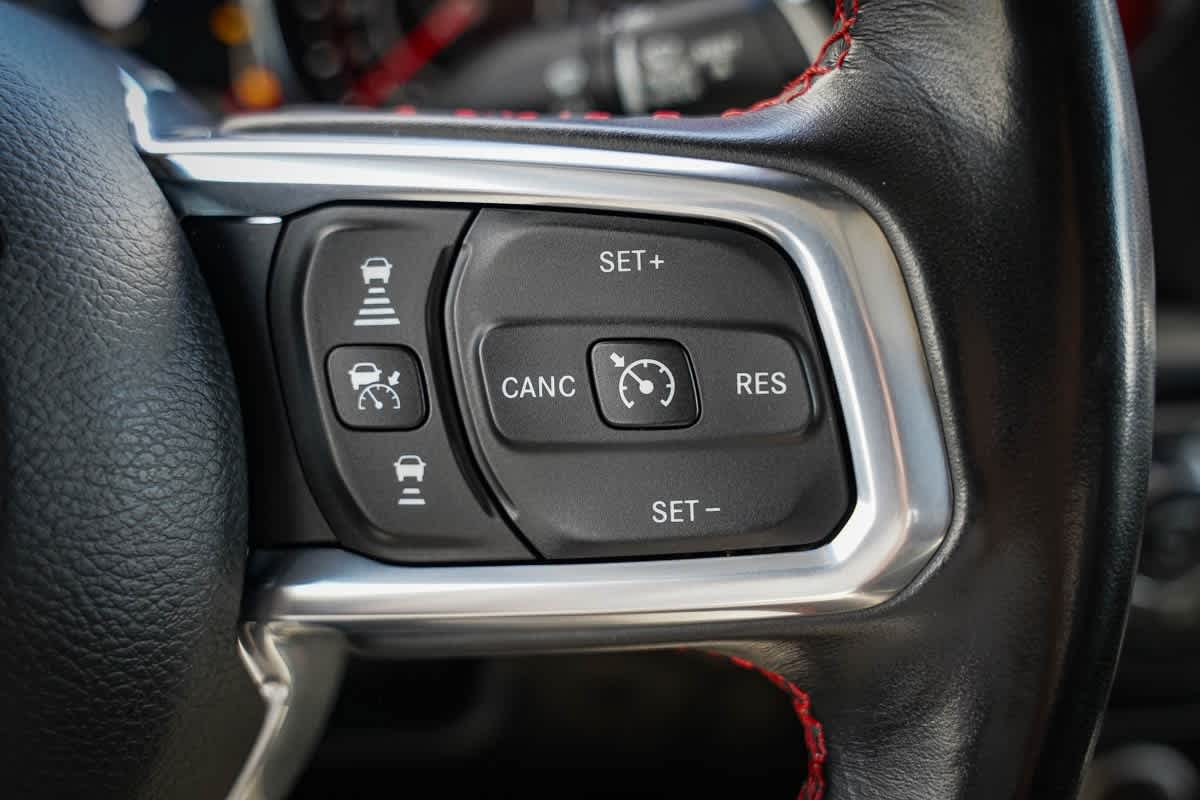 Thumbnail: 2022 Jeep Gladiator - 14