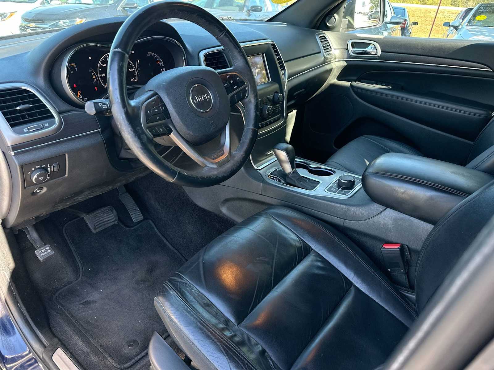 Thumbnail: 2018 Jeep Grand Cherokee - 18