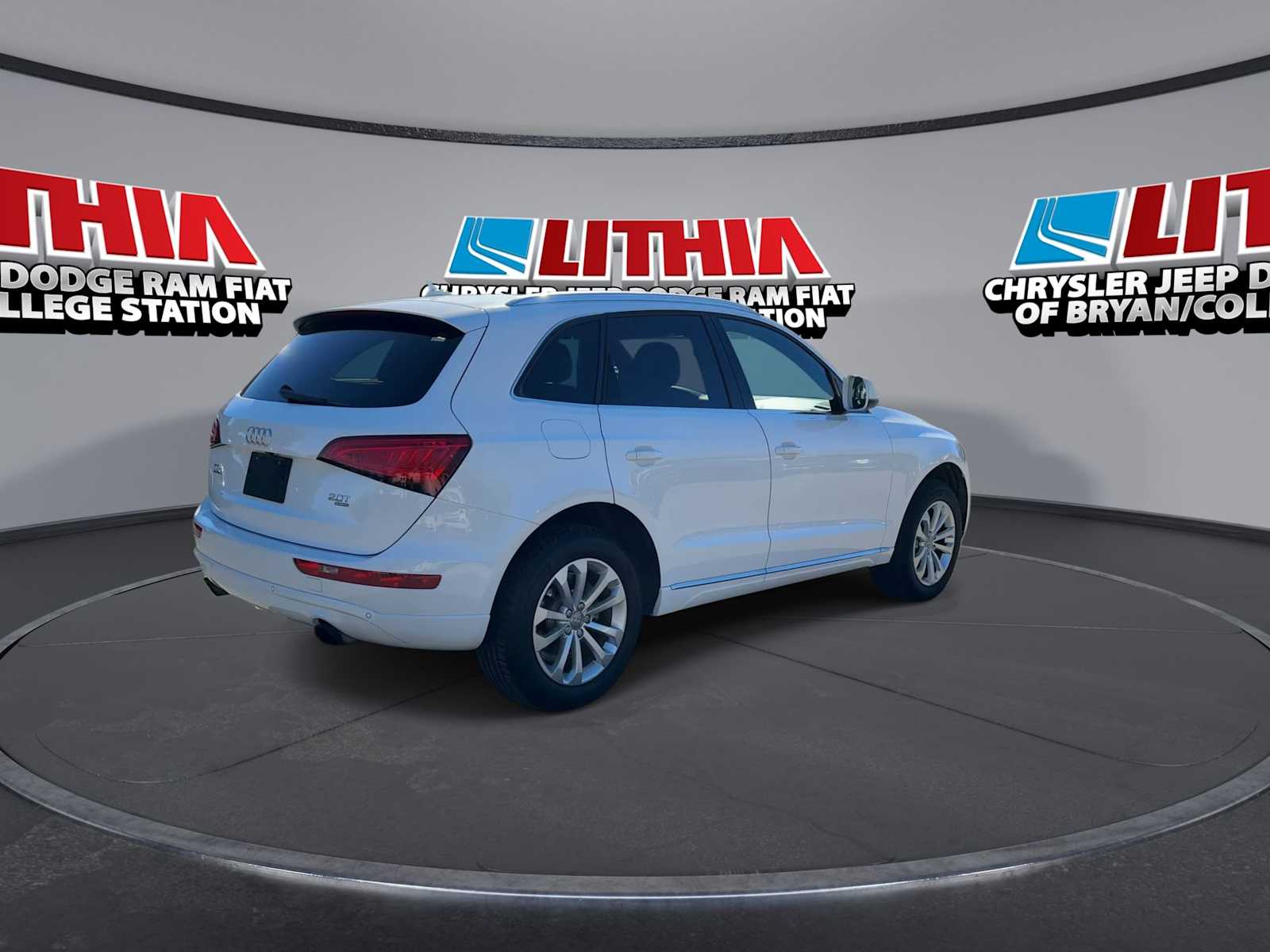 Thumbnail: 2013 Audi Q5 - 8