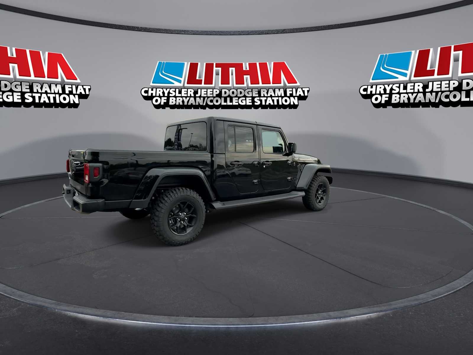 Thumbnail: 2026 Jeep Gladiator - 8